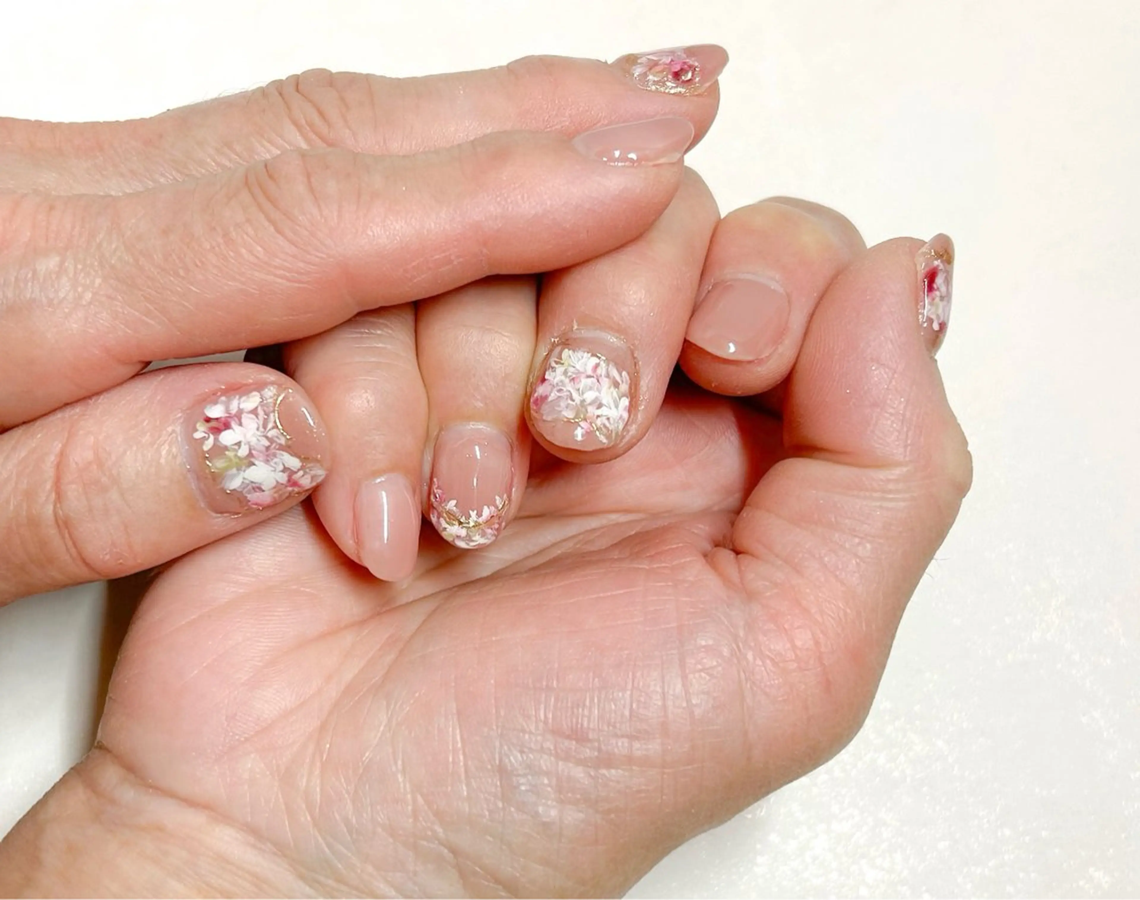 ネイル アートネイル ブライダルネイル niji nailのネイルデザイン