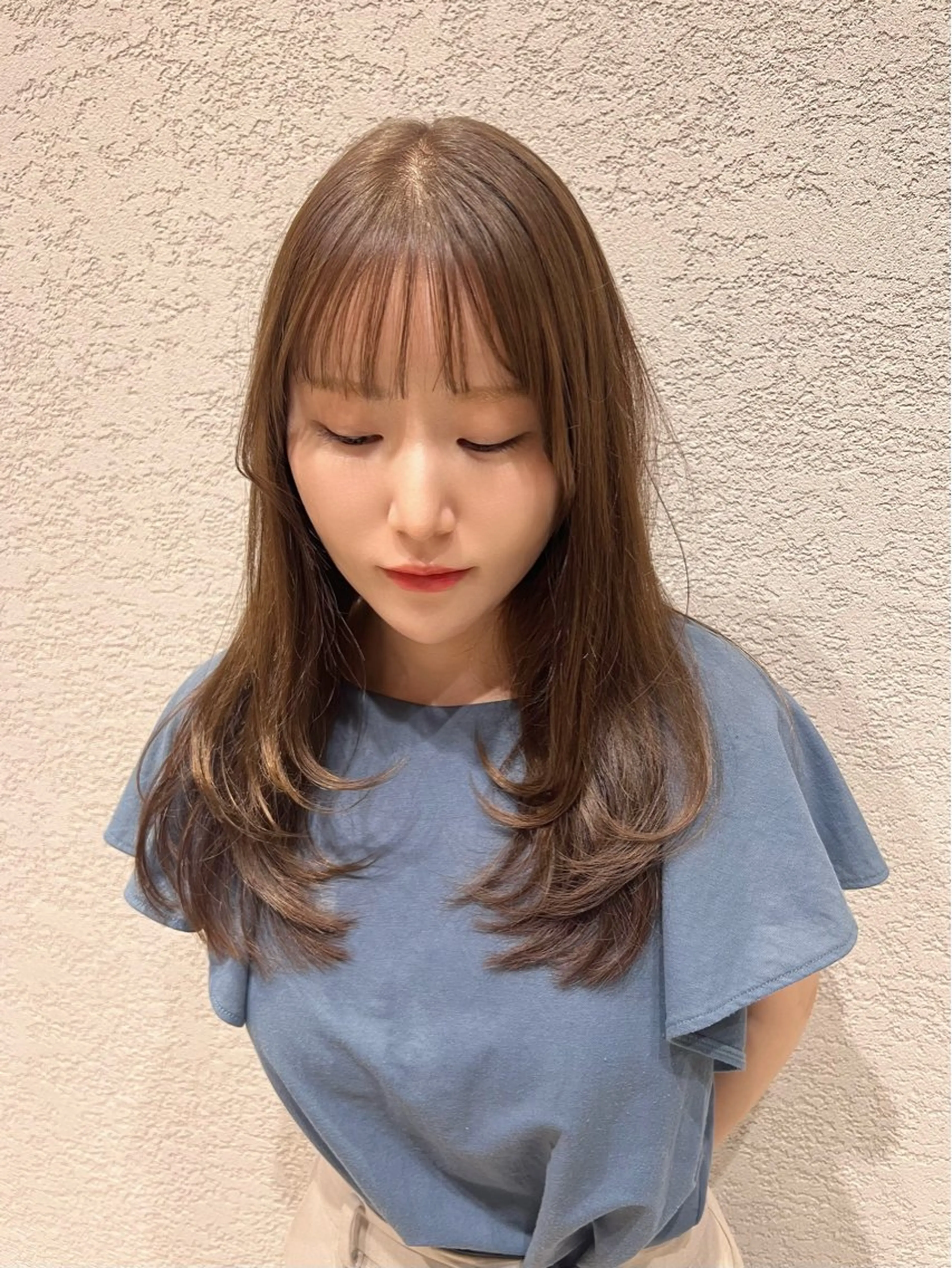 セミロング カラー ベージュカラー ブリーチ ブリーチなしカラー レイヤーカット カット ヘアカラー トリートメント レイヤー/韓国 ハイトーン興津史弥のヘアスタイル