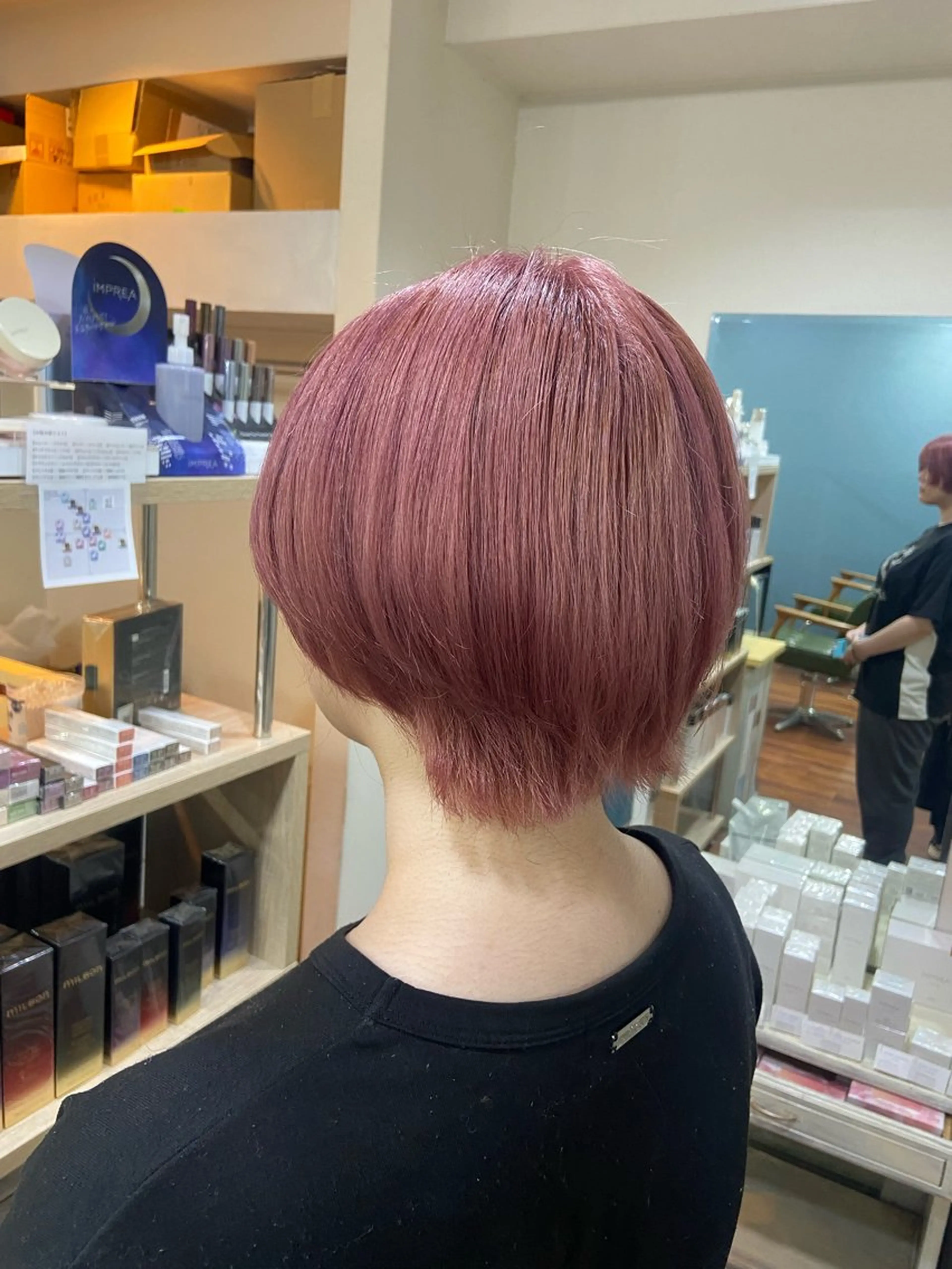 ショート カラー ピンクカラー ヘアカラー トリートメント 伏見稲荷/髪質改善/ ブリーチ/西川奈穂のヘアスタイル
