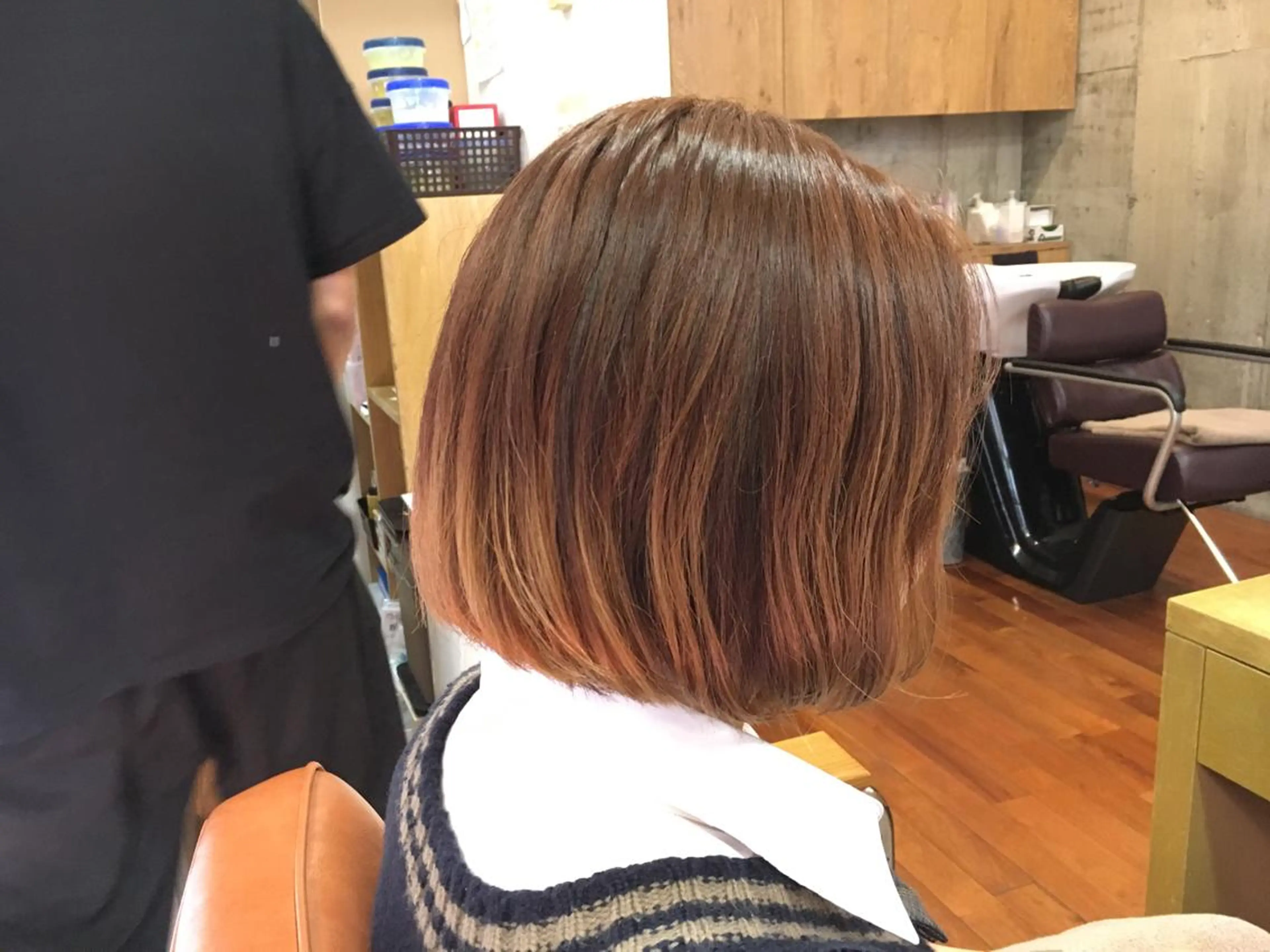 ショート ツイストスパイラル 波巻き🩵片平和香奈のヘアスタイル