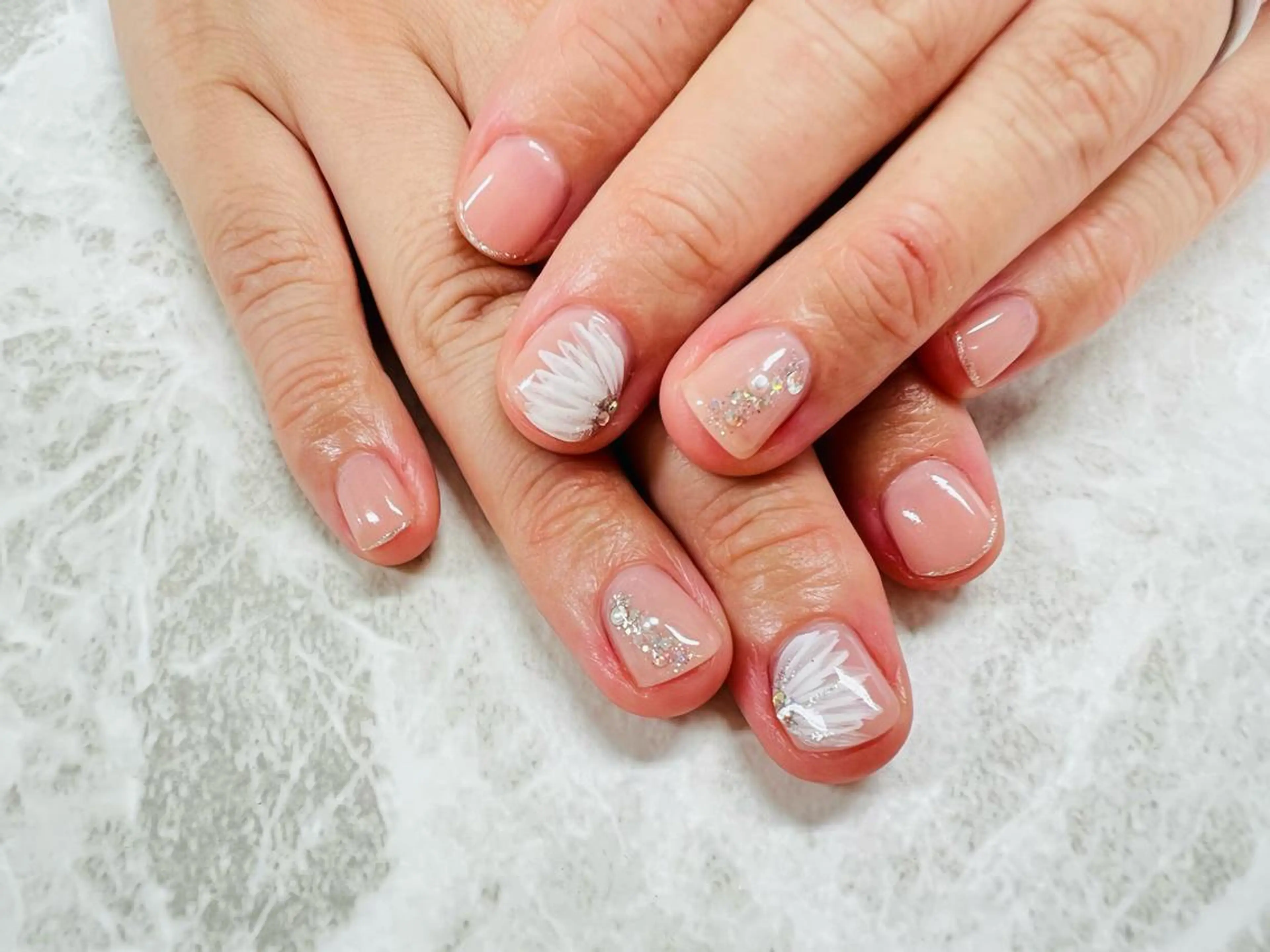 ネイル ユリシスネイル 担当近藤のネイルデザイン