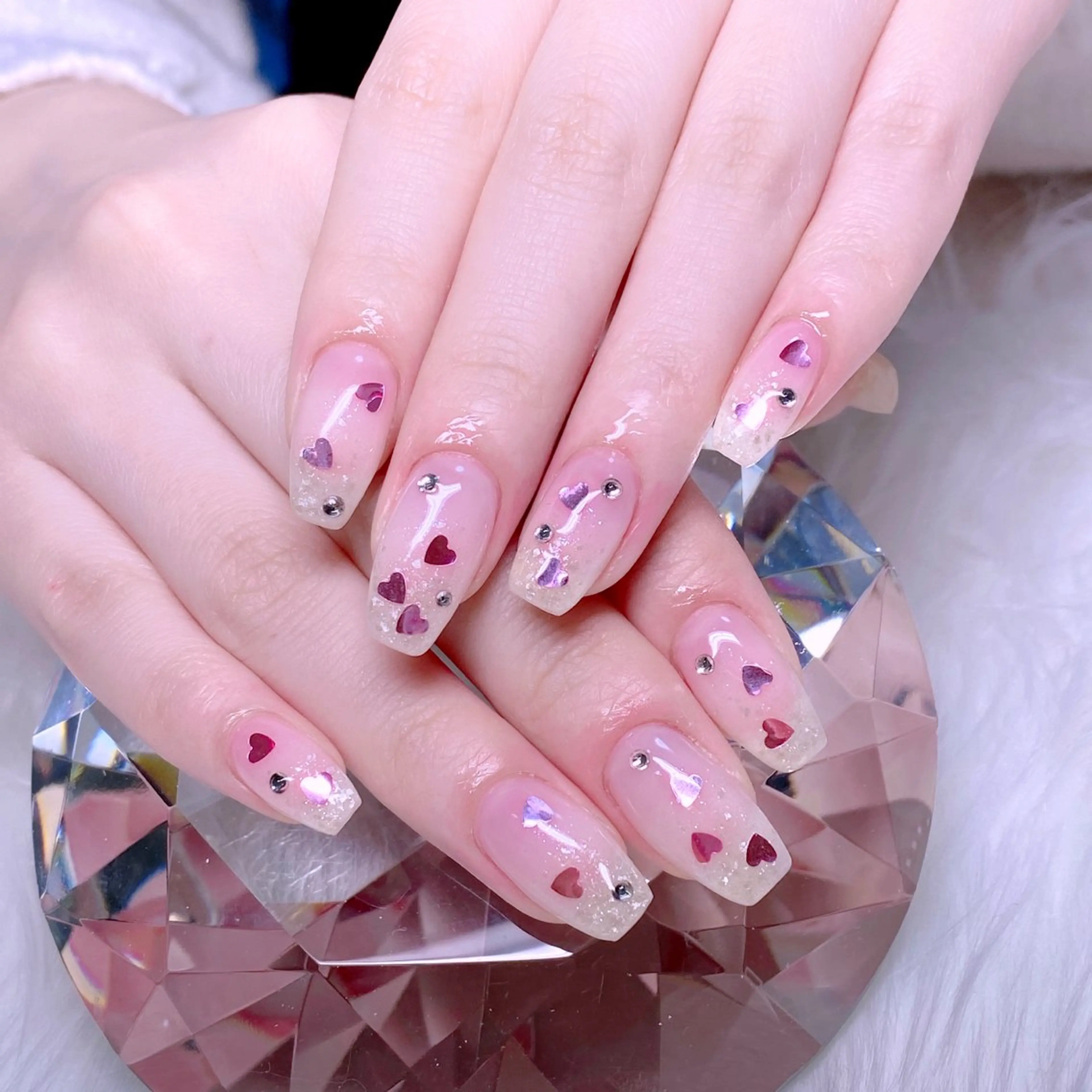ネイル ハート スクエアネイル Nail Yunaのネイルデザイン
