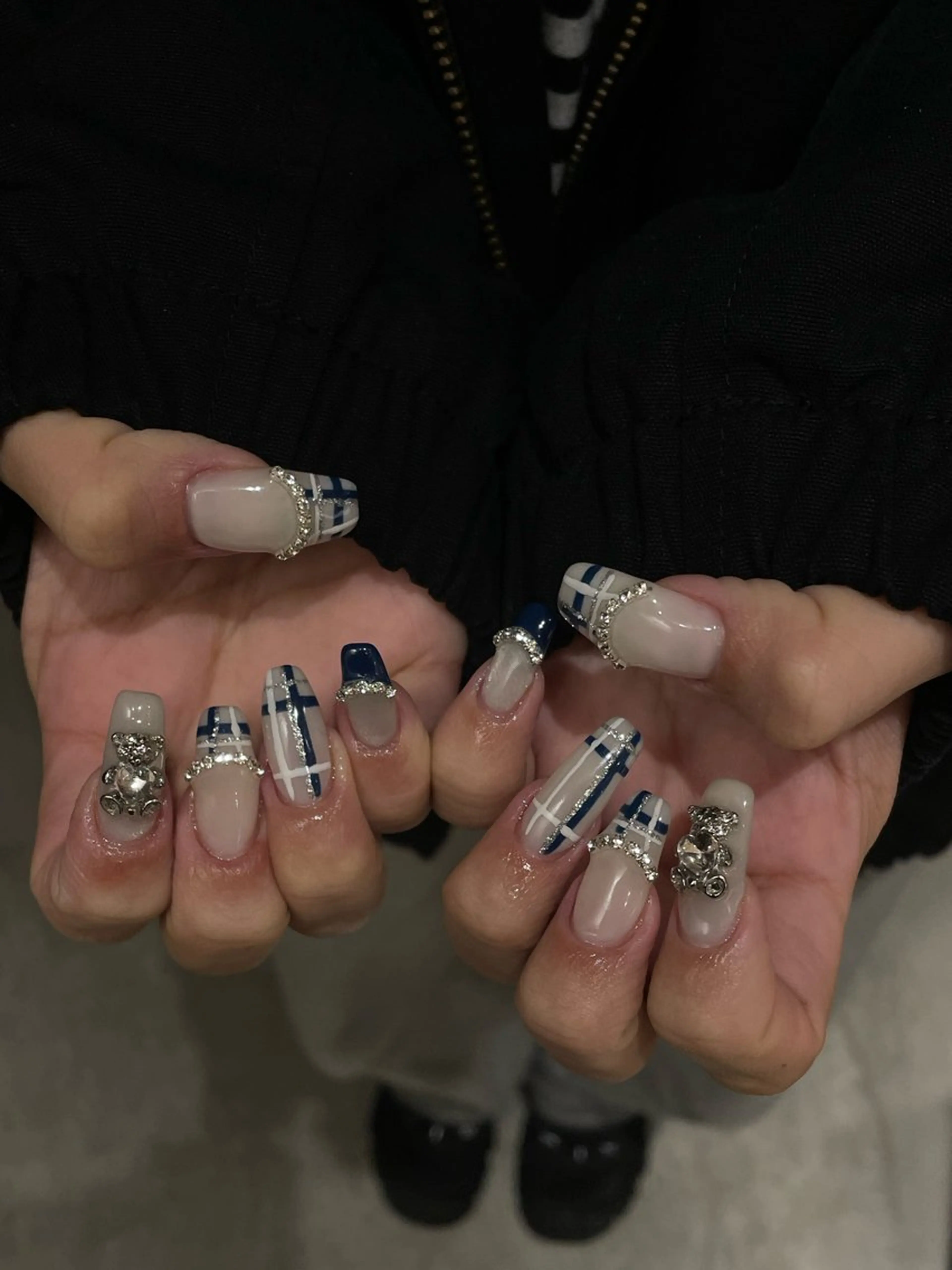 ネイル 肝付 朋佳のネイルデザイン