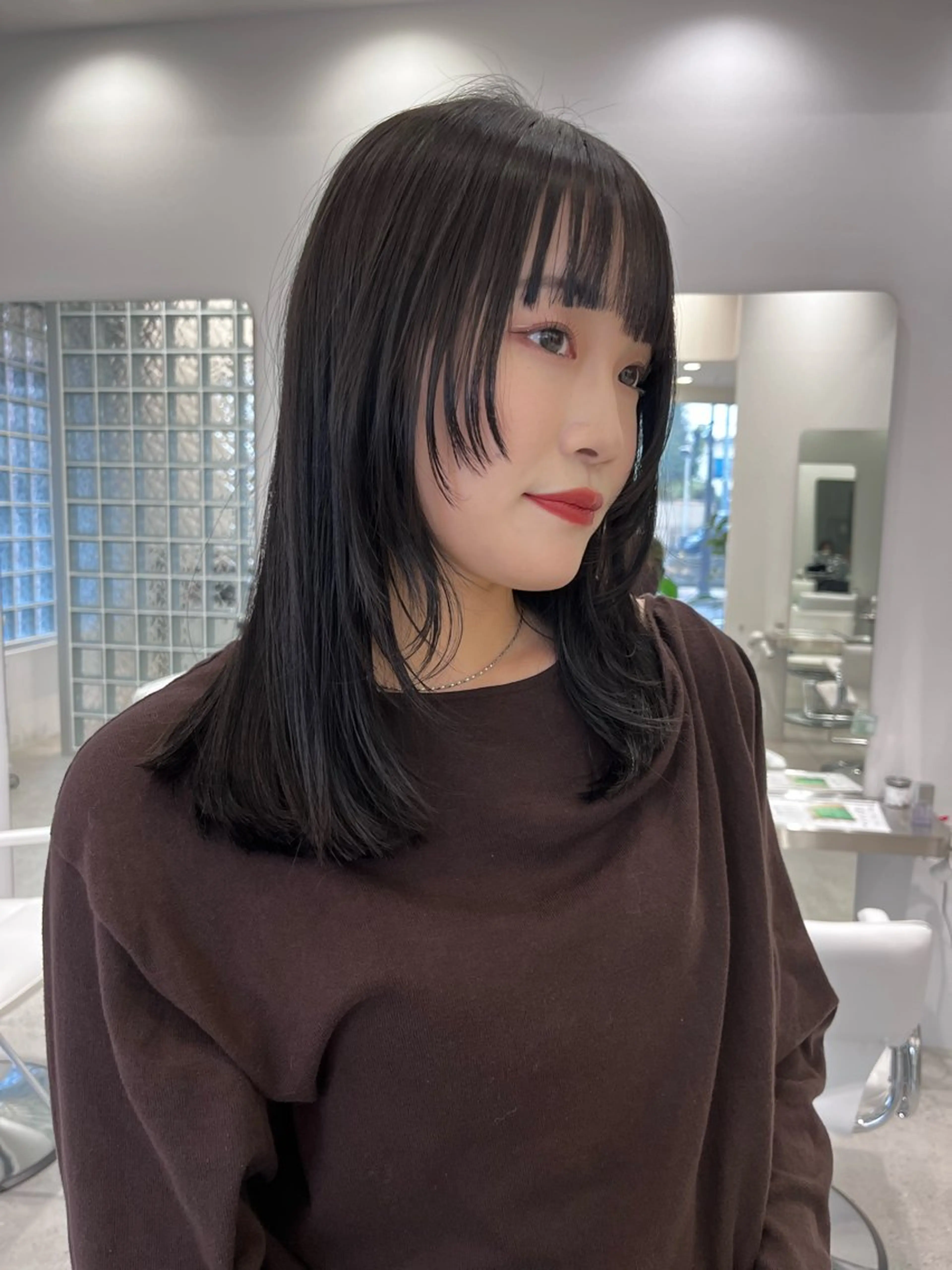 セミロング カラー トリートメント iLi🫧kim ryongna🦋のヘアスタイル