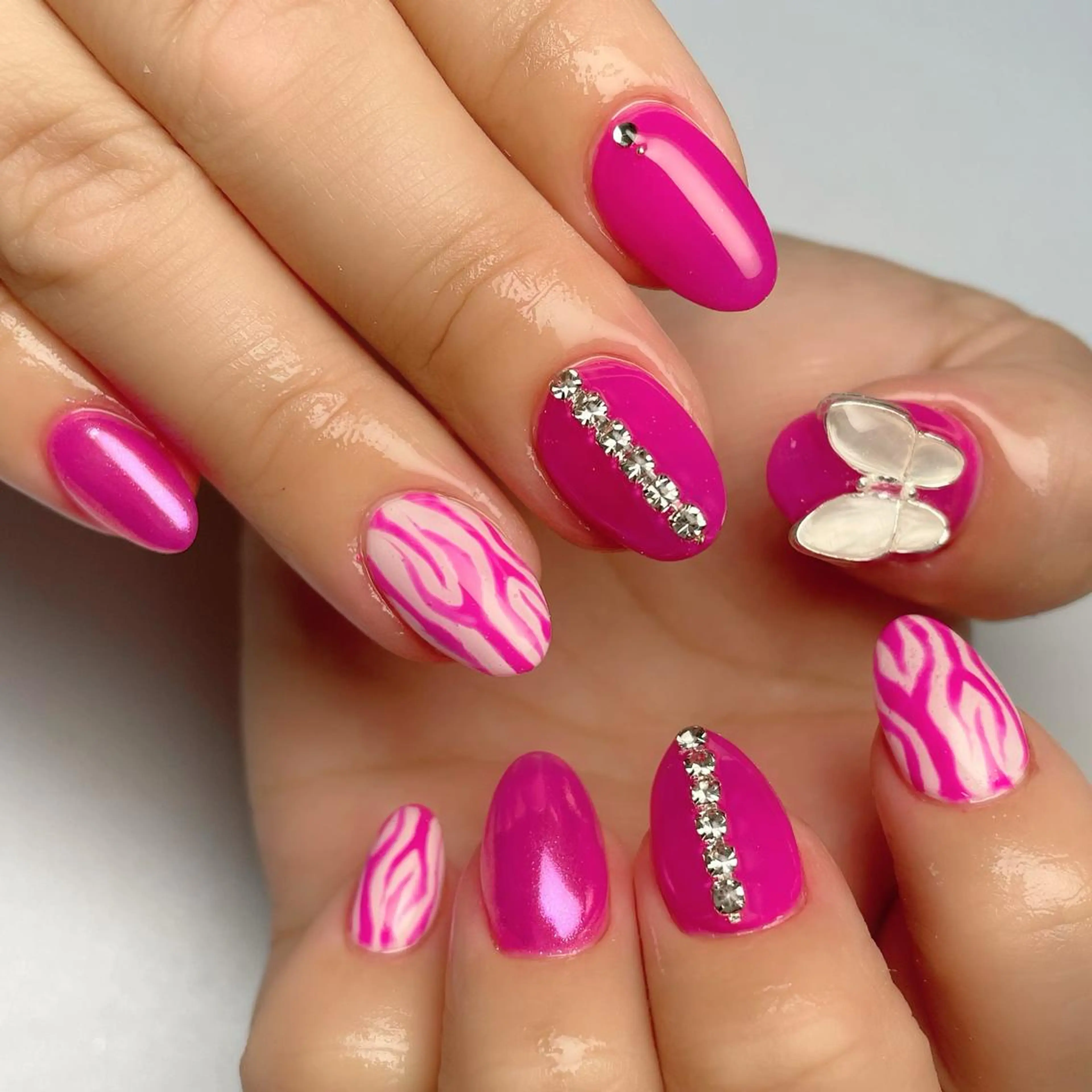 ミディアム ネイル 下妻市ﾈｲﾙｻﾛﾝ M_styleのネイルデザイン