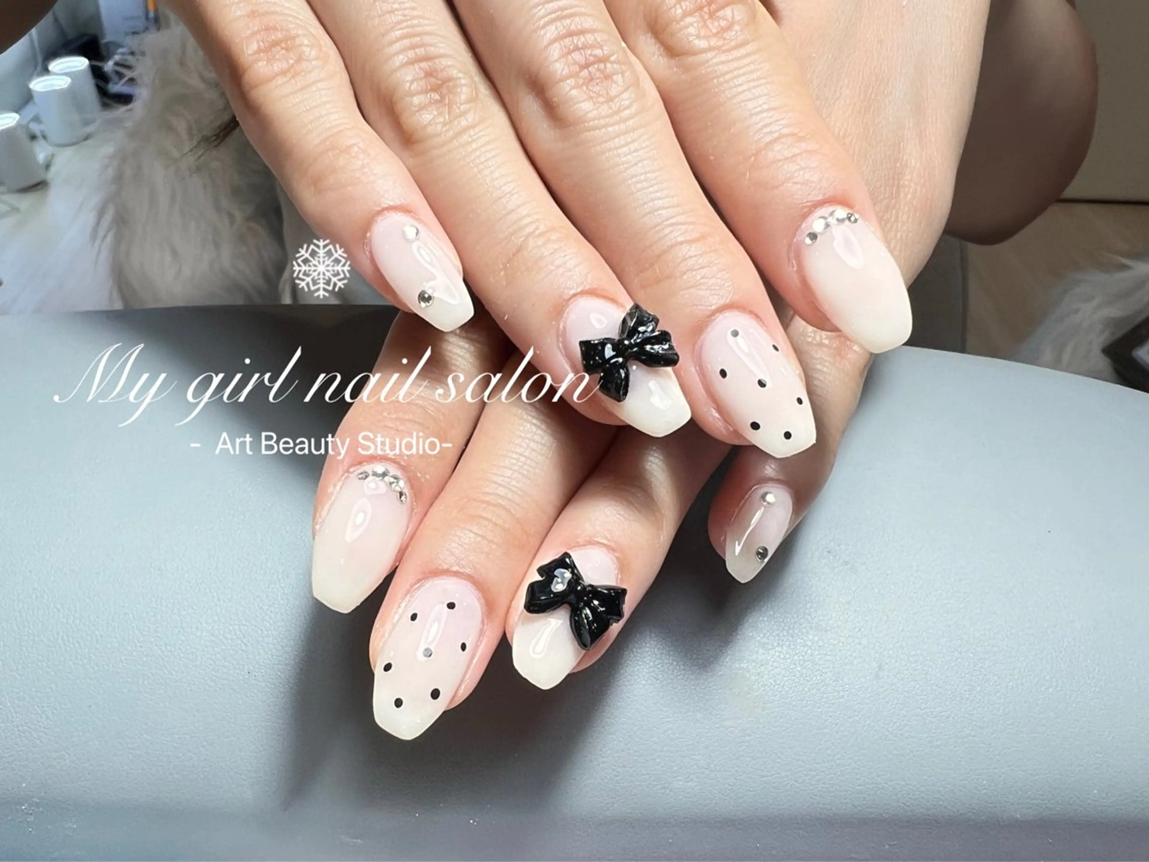 ネイル チークネイル 長さ出し ジェルネイル マグネットネイル パラジェル My Girl nailsalonのネイルデザイン
