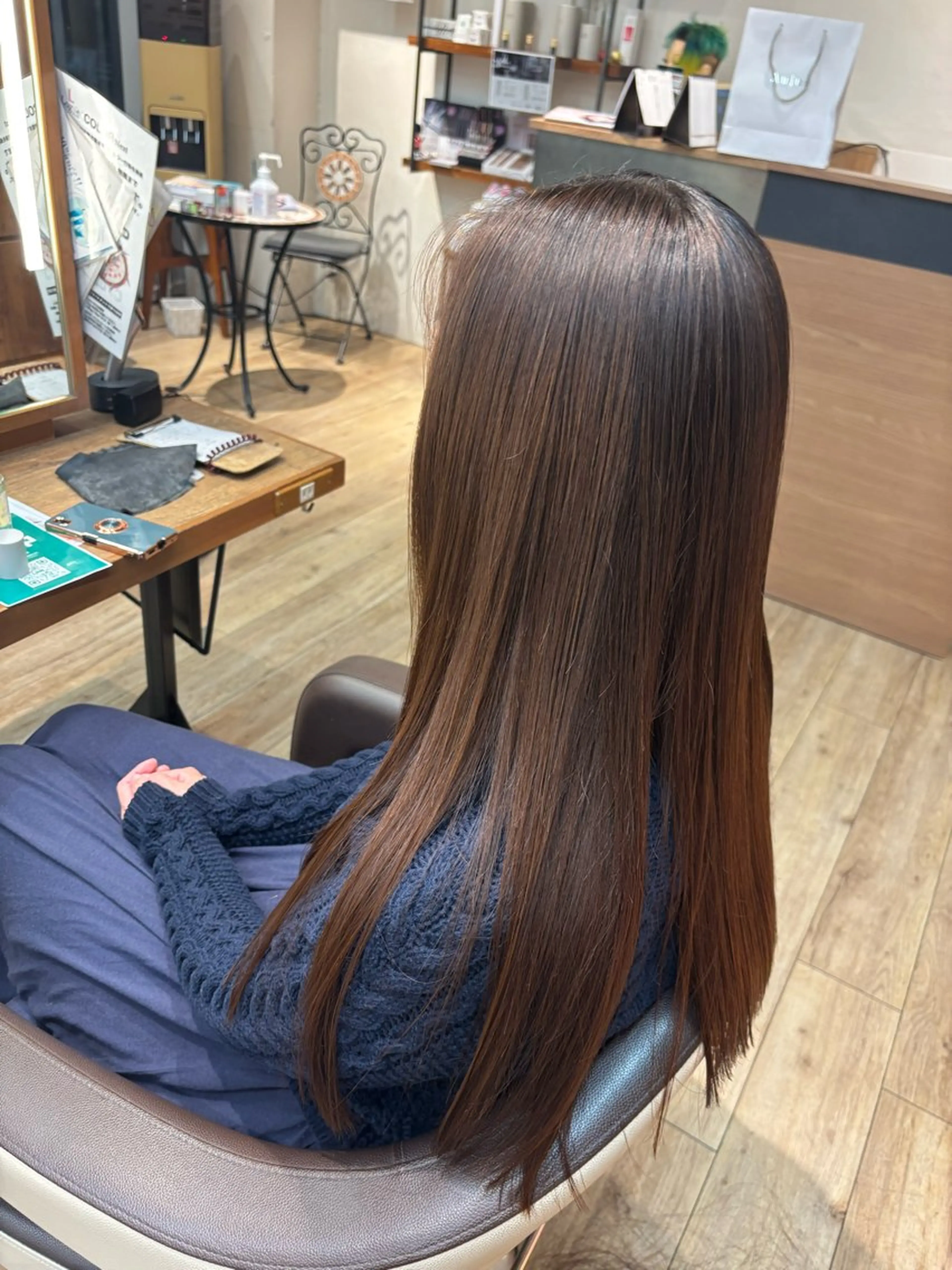 ロング カット ゆうこ🍀艶カラー/ ストレート/艶髪のヘアスタイル