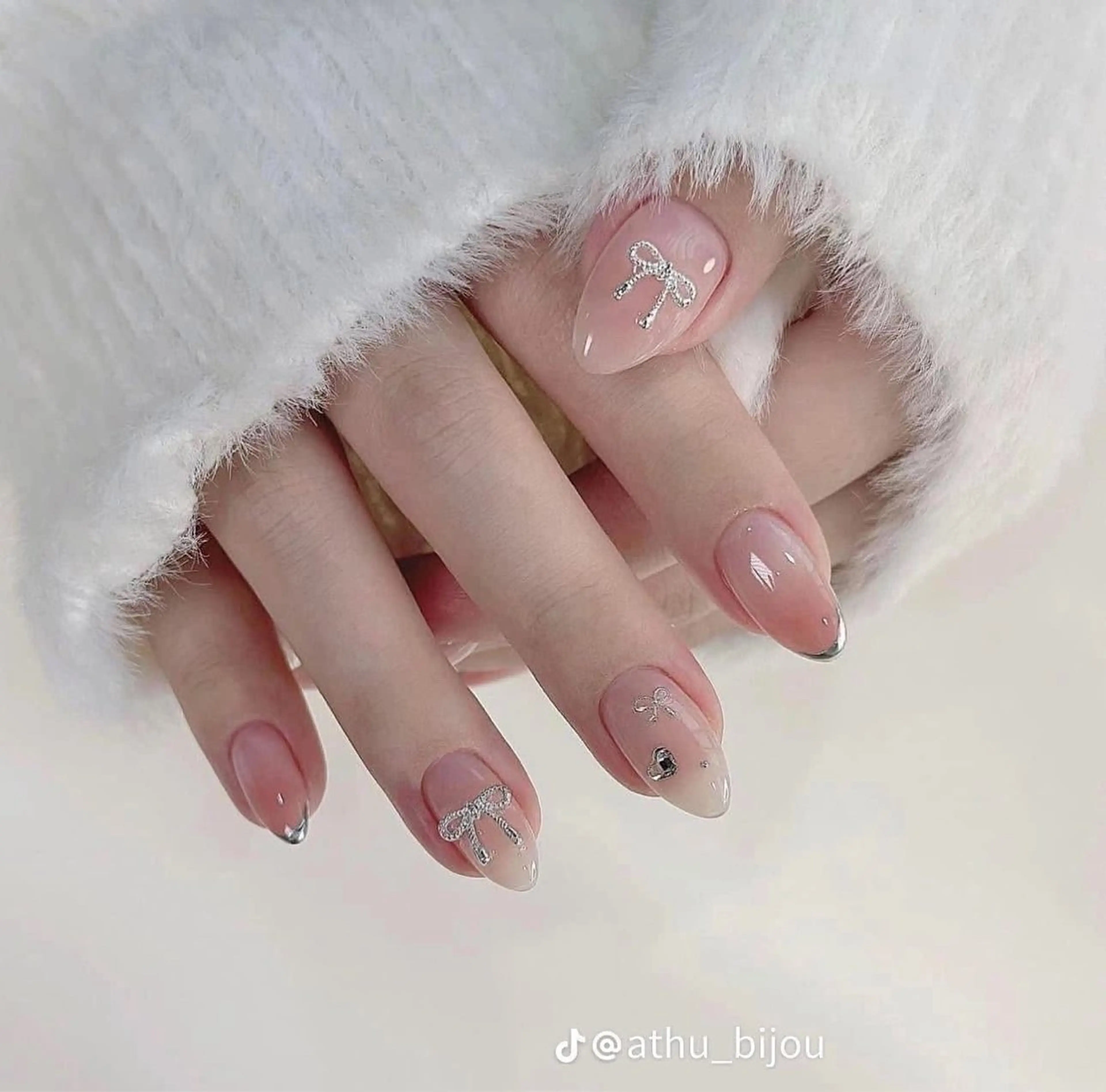 ネイル ハンドネイル Rose Ana.Chuoのネイルデザイン