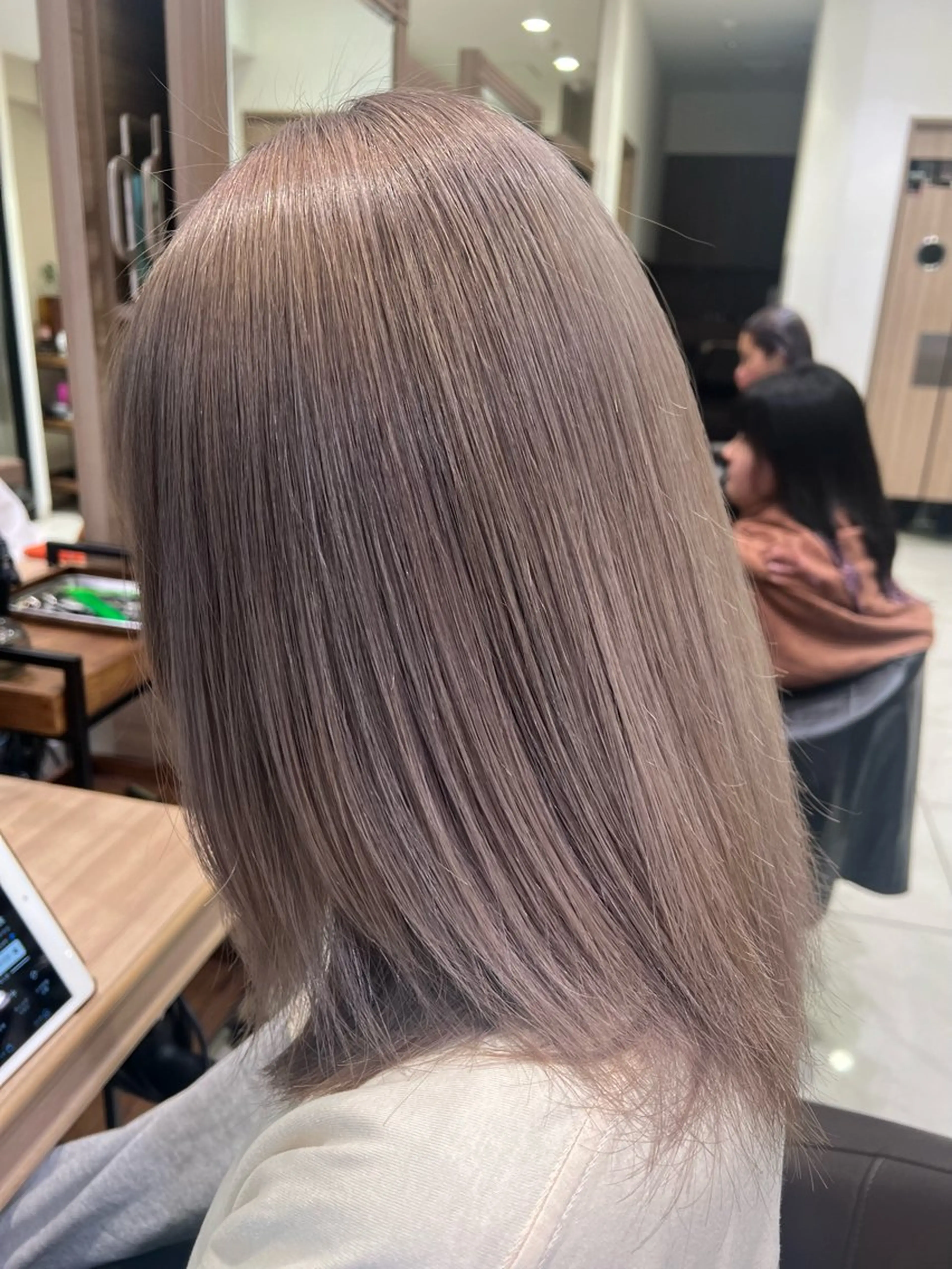 ミディアム カラー 艶髪ハイトーン 💎りゅうやのヘアスタイル