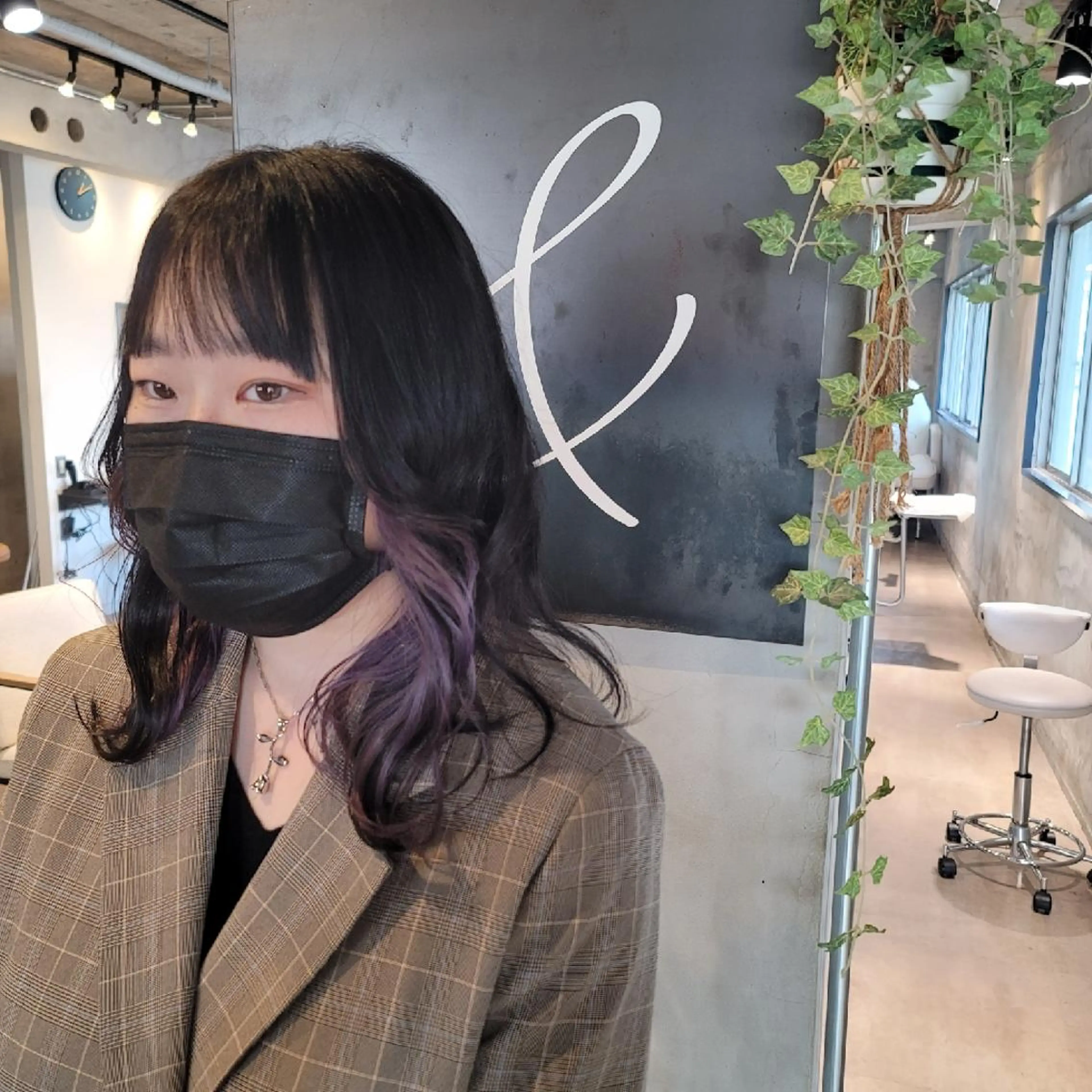 セミロング カラー ヘアカラー 🐬似合わせ🦈 佐々田 桜江のヘアスタイル