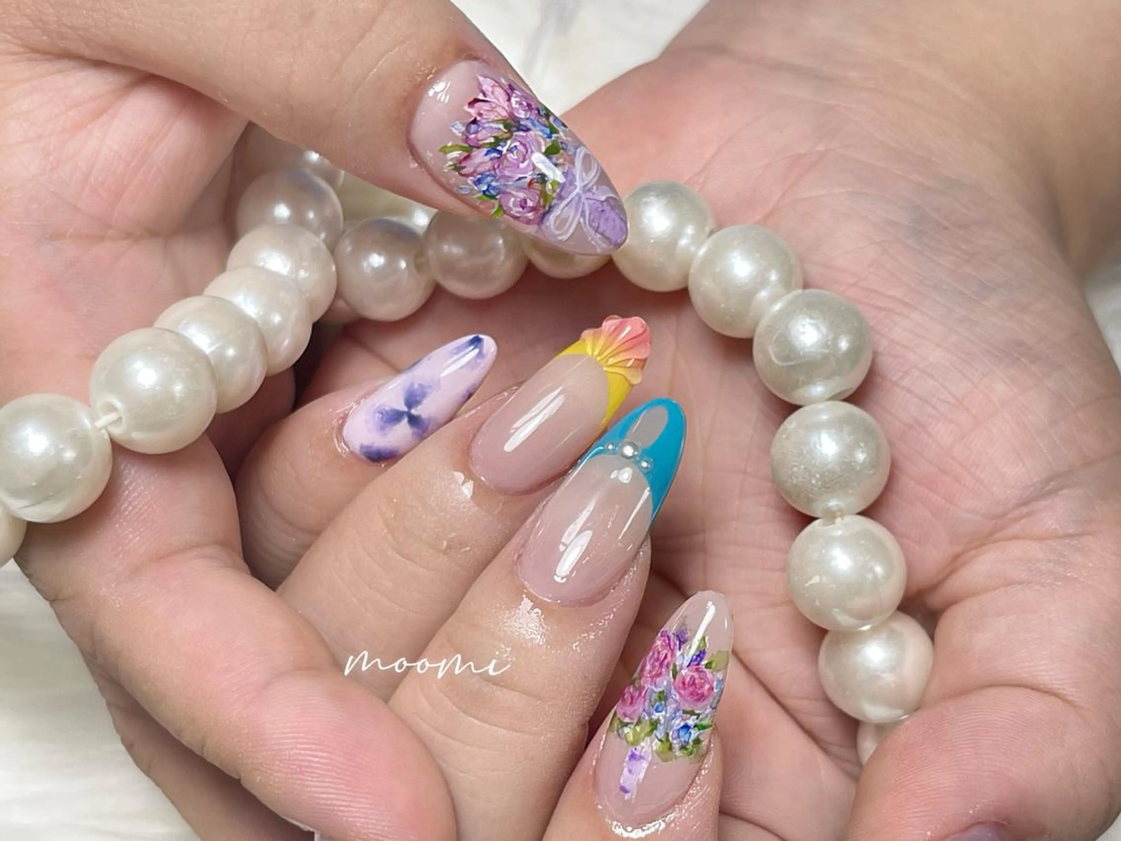 ネイル 𓇼𓈒𓏸ゆリ .Moomi 🎐のネイルデザイン