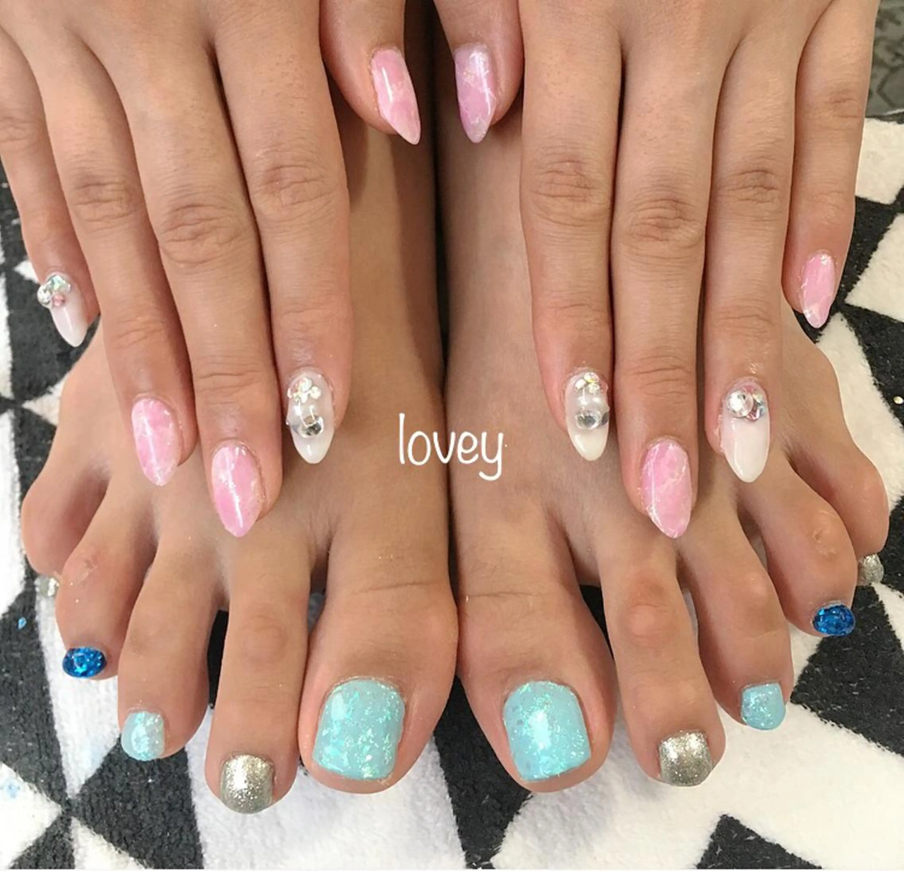 ネイル プライベートサロン loveyのネイルデザイン