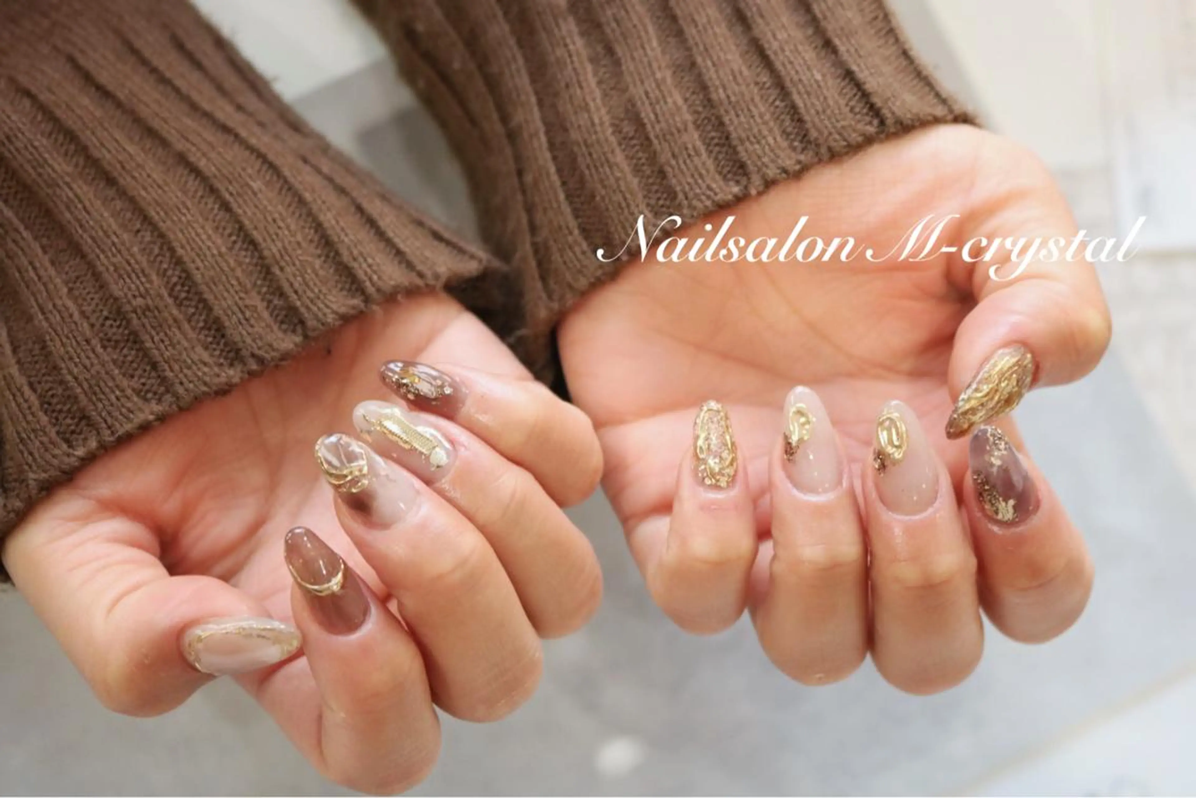 セミロング Nailsalon M-crystalのネイルデザイン