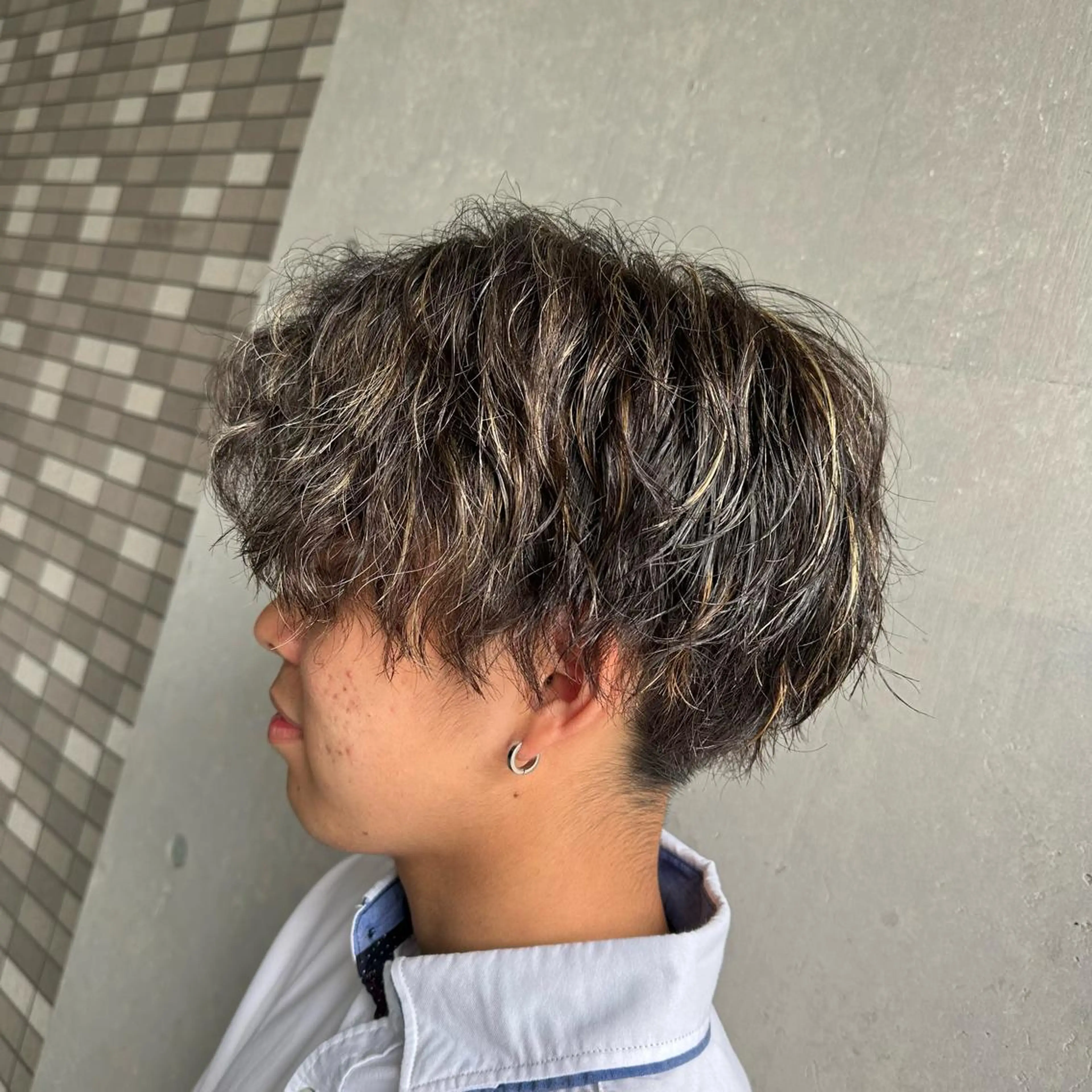 ショート カラー ハイライトカラー パープルカラー ハイライト ヘアカラー トリートメント Glanzhair 🫧‪菊池柊真🫧のヘアスタイル