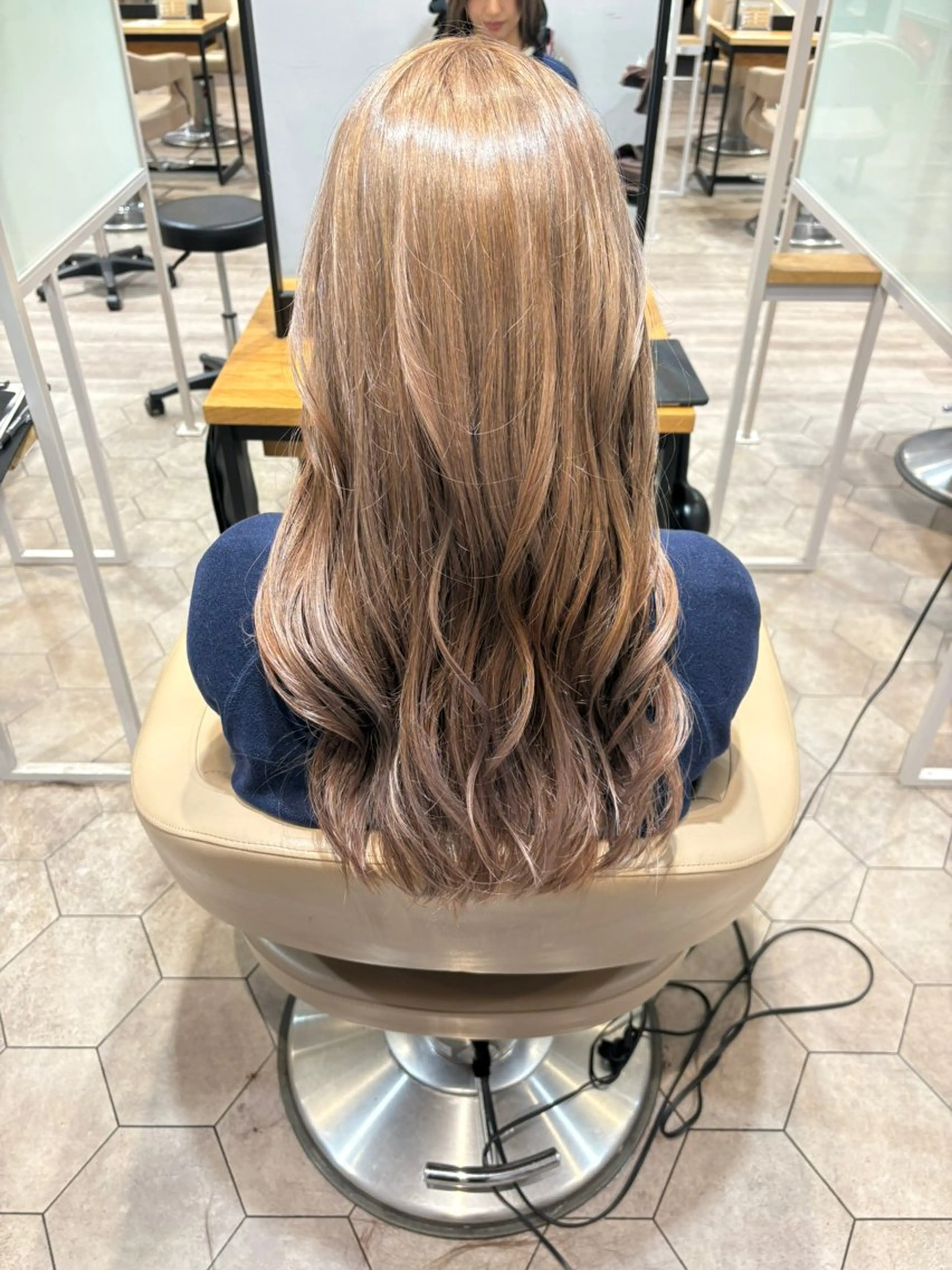 セミロング カラー Earth日吉所属・✨髪質改善カラー✨ 赤味除去カラー／理久のヘアスタイル