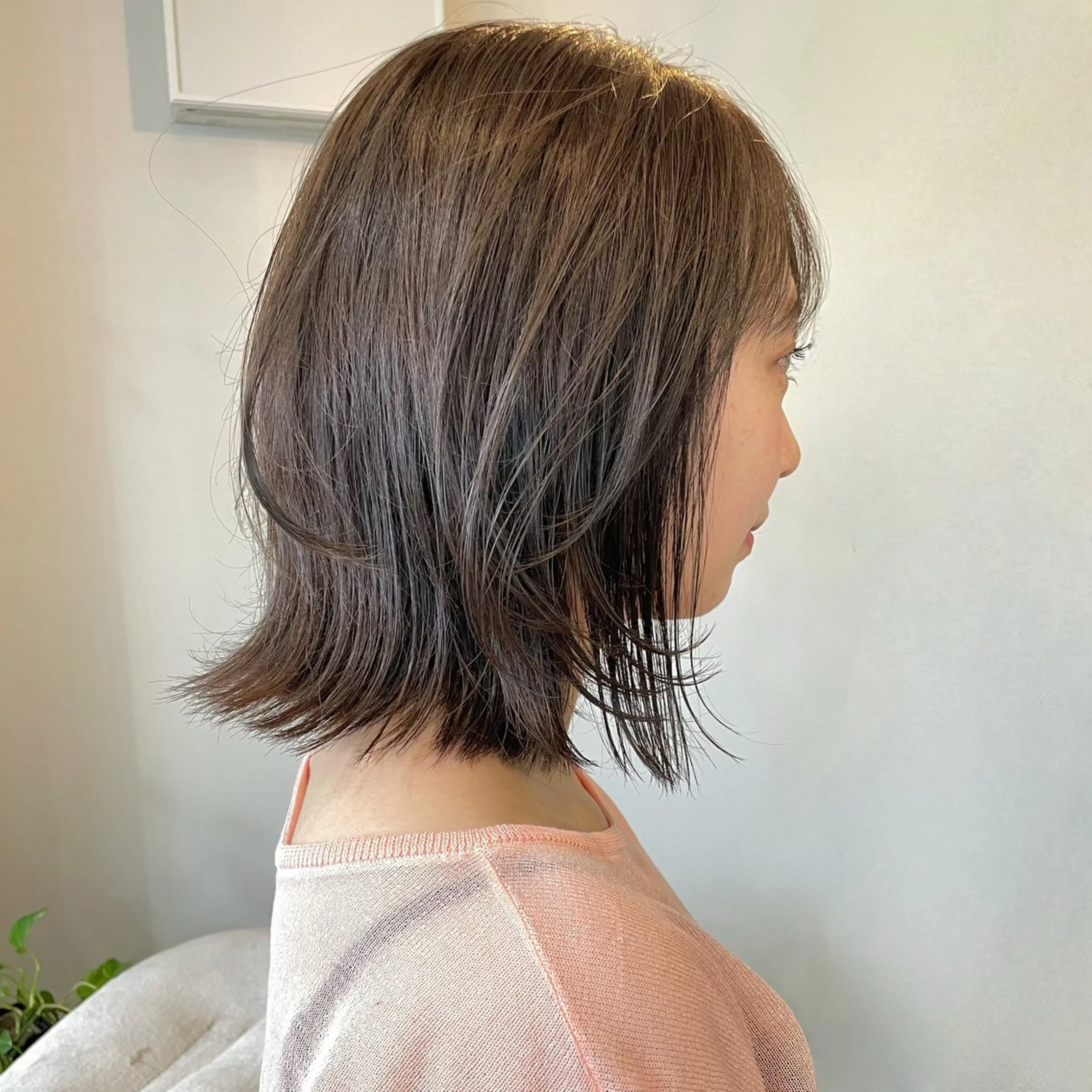ミディアム カラー 透明感カラー グレージュ オリーブグレージュ オリーブグレー カット ヘアカラー トリートメント 透明感カラー＊ レイヤー/清水大地のヘアスタイル