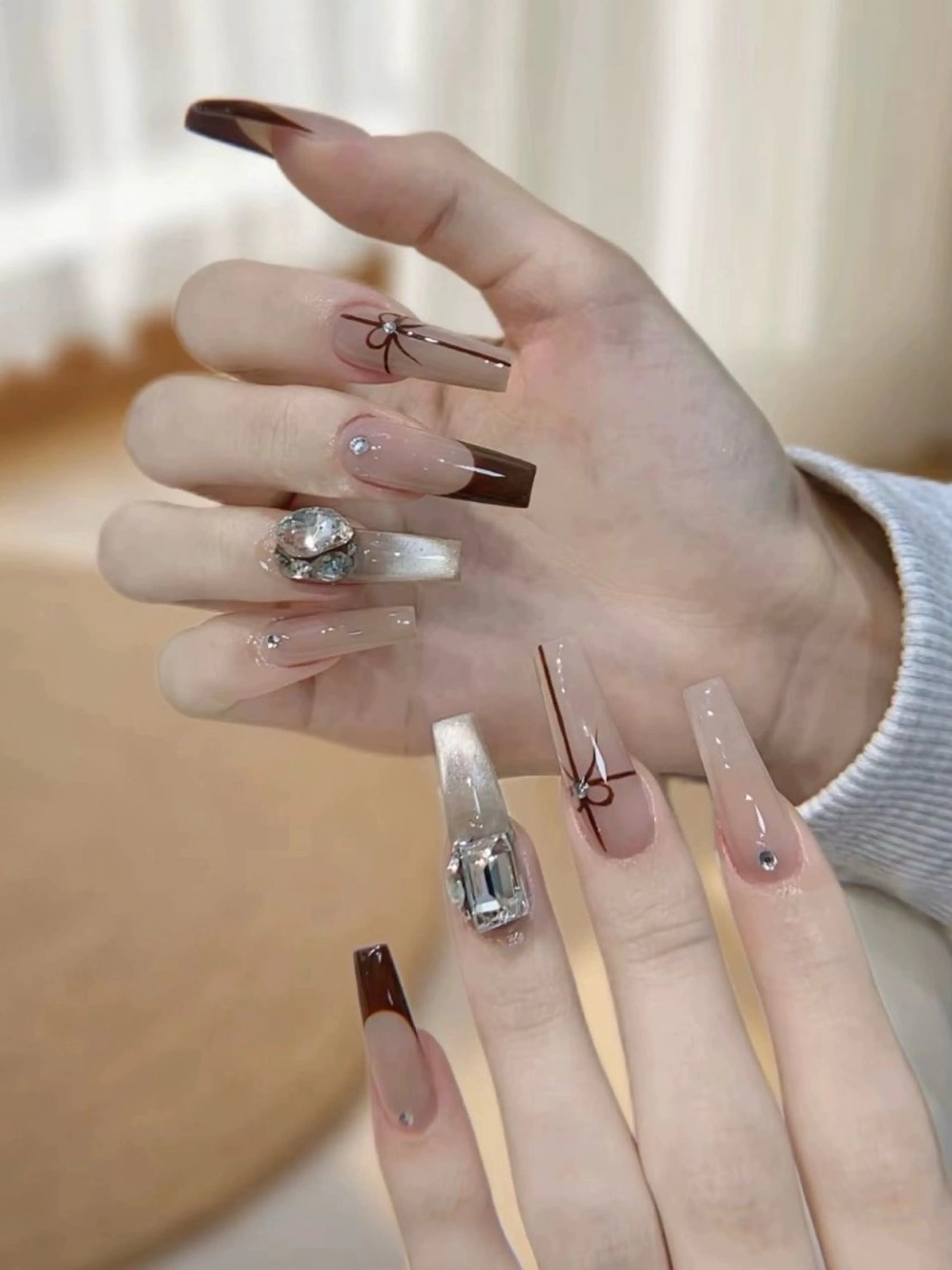ネイル 長さ出し フレンチネイル グラデーション 卒業式 マグネットネイル ハンドネイル MIHANA NAILのネイルデザイン