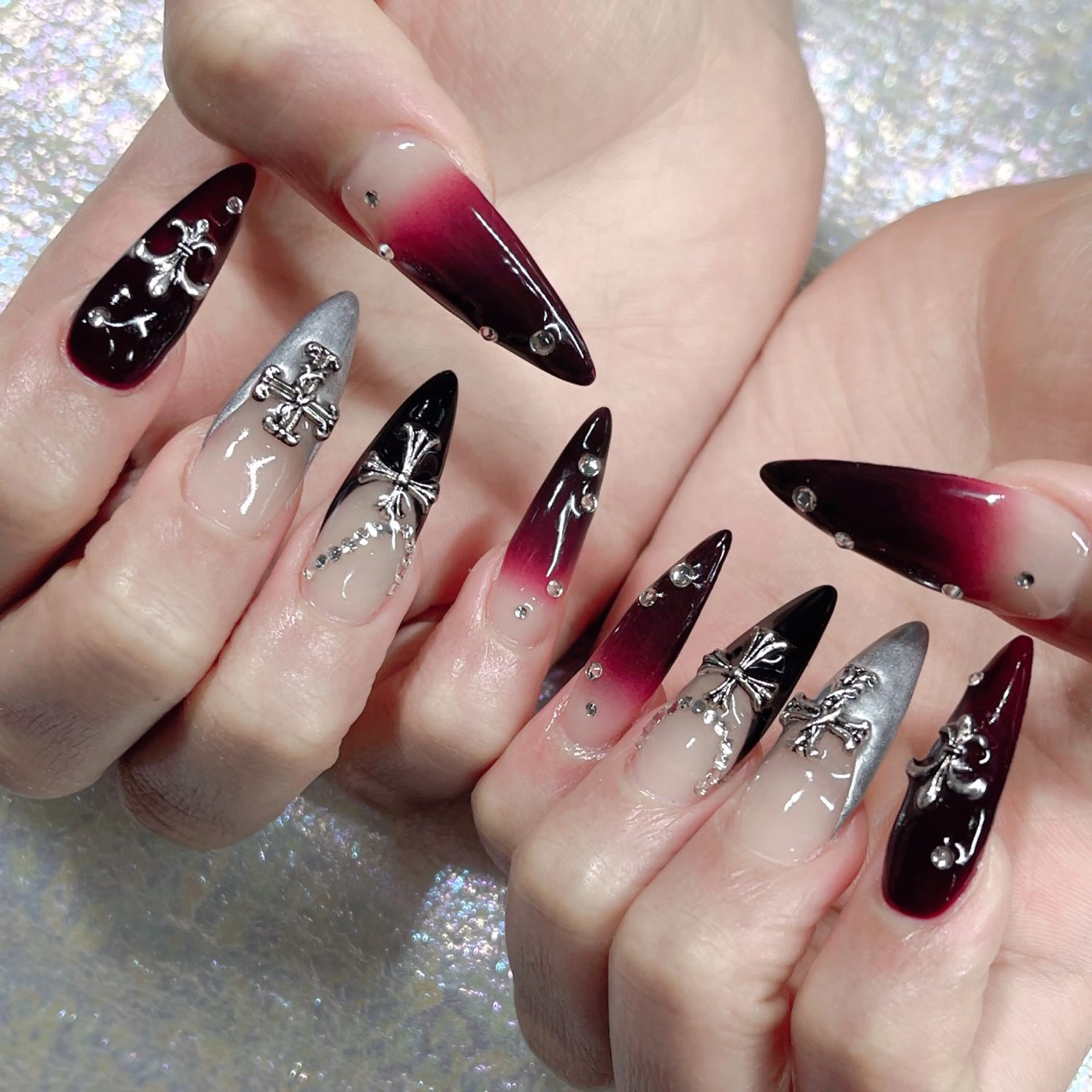 ネイル ハンドネイル Queens マオのネイルデザイン