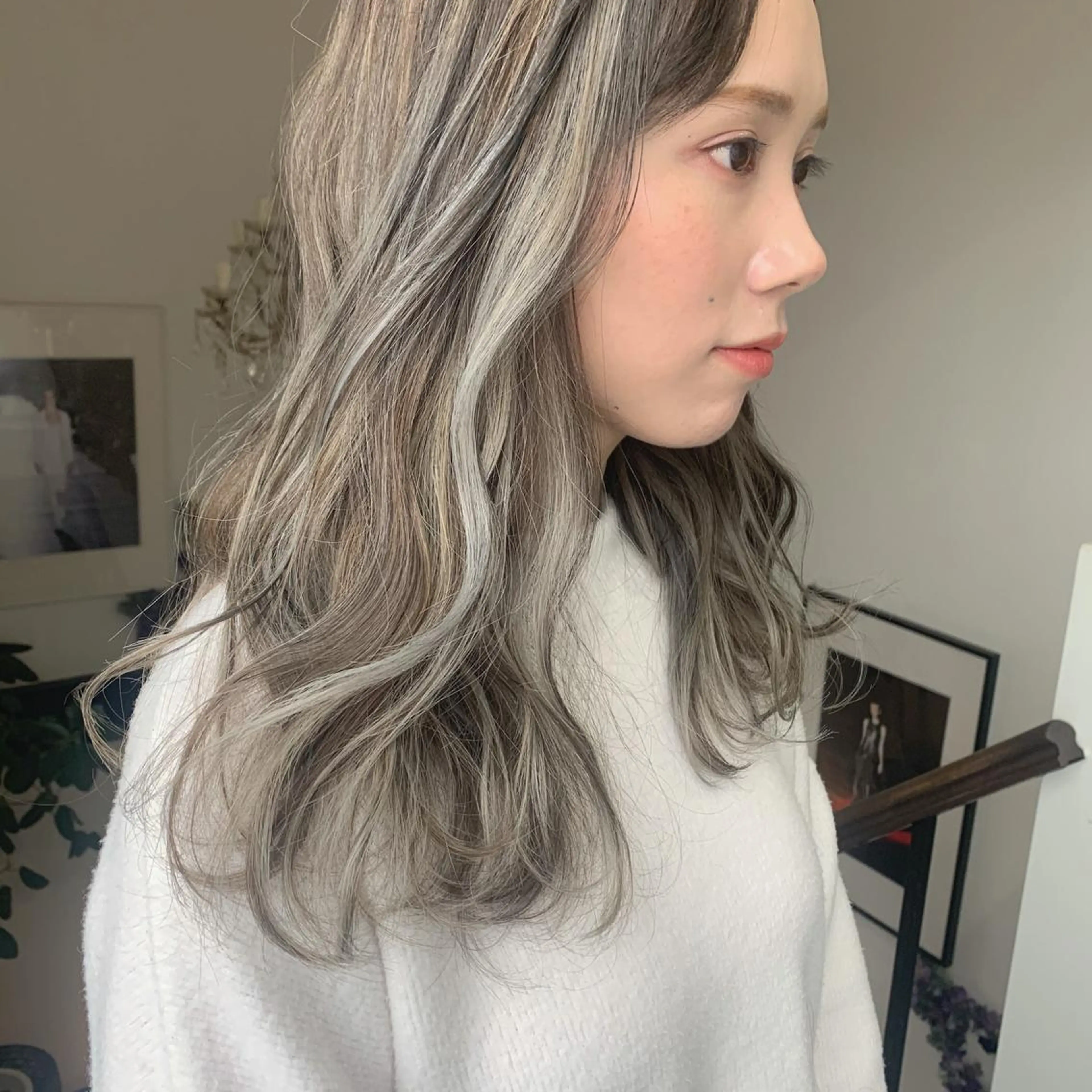 ロング カラー ハイライトカラー ハイライト ヘアカラー 袴田 伊代のヘアスタイル