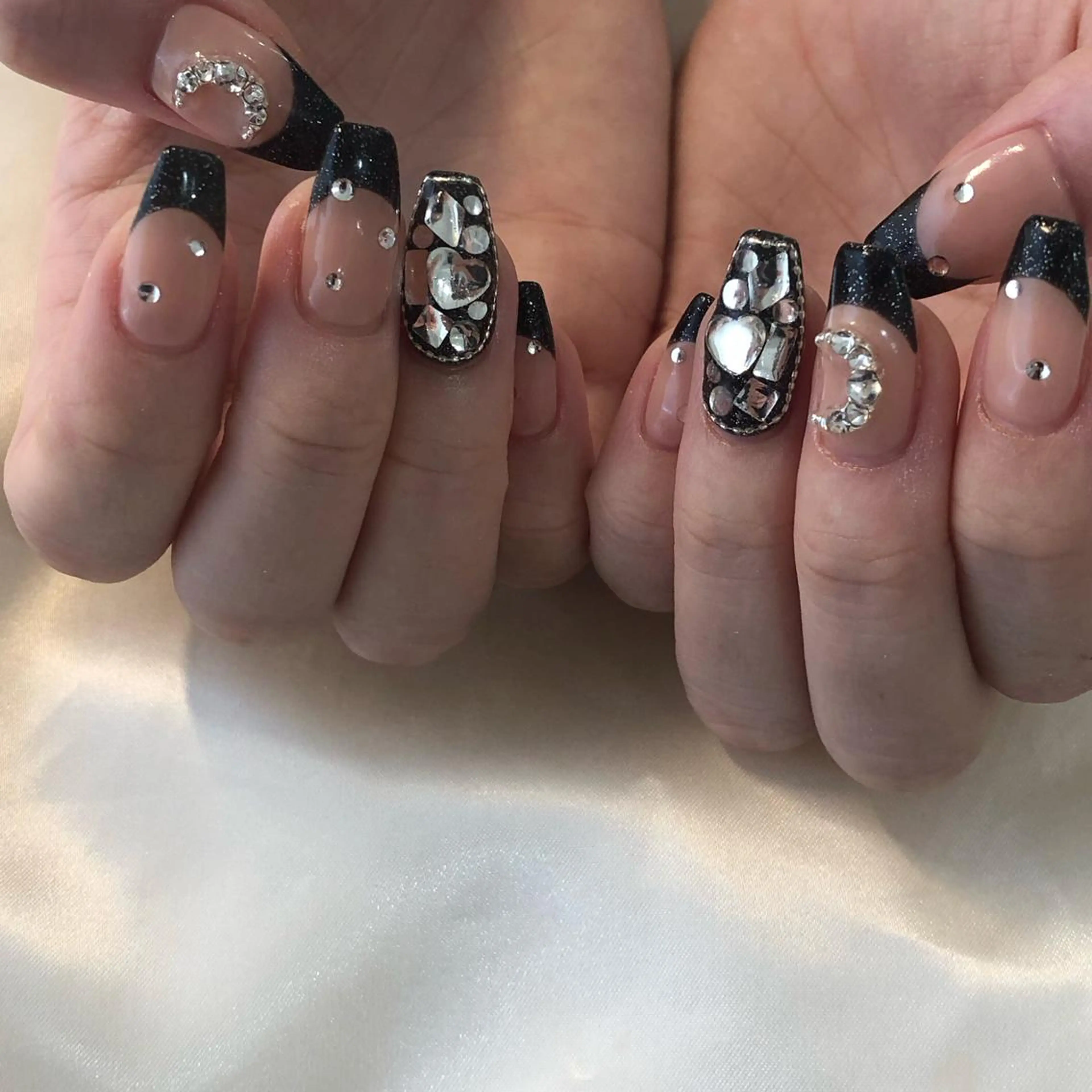 ネイル ハンドネイル ViViA momokaのネイルデザイン