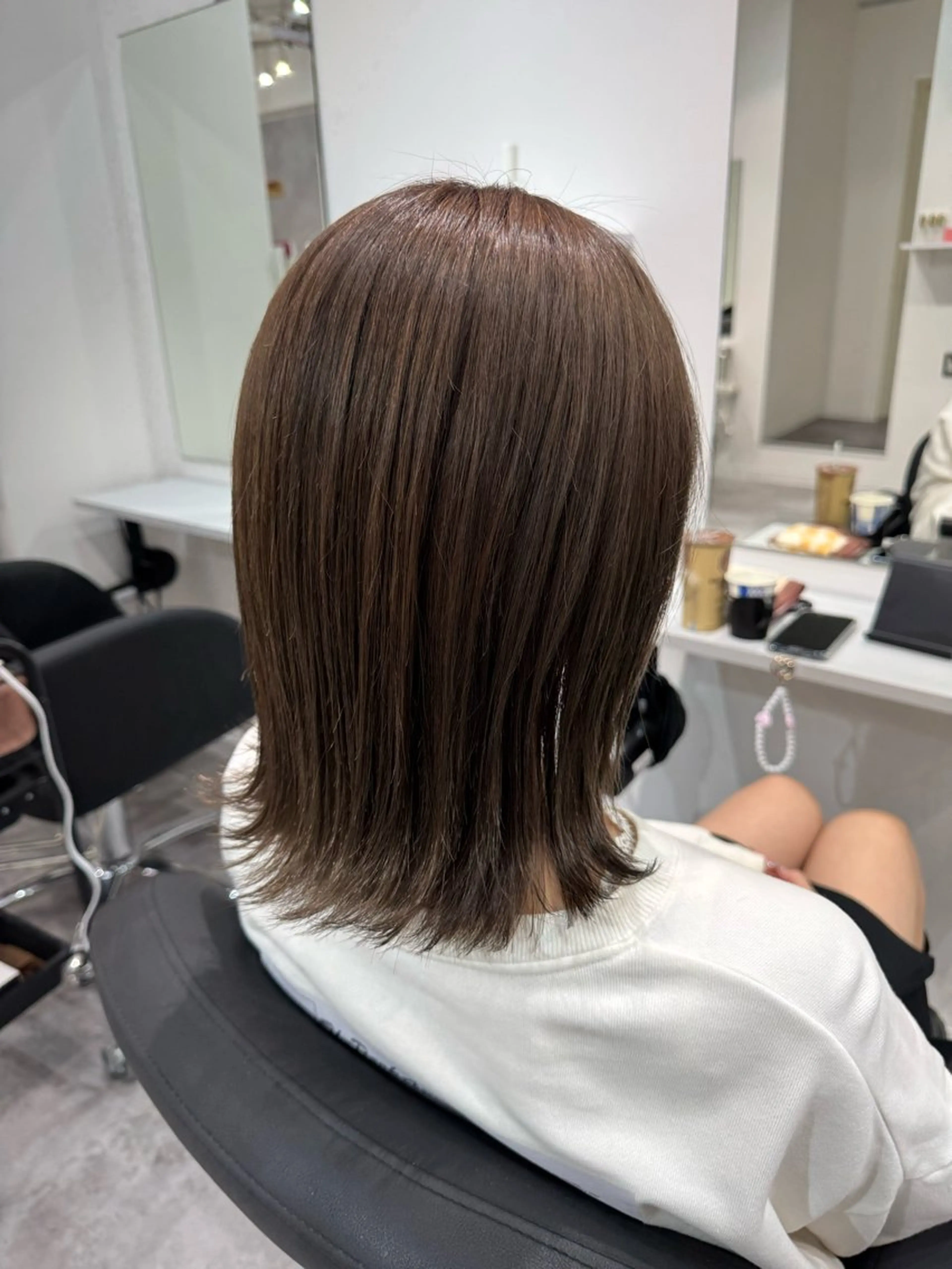 ミディアム ヘアカラー 🫧髪質改善• 艶カラー持田樹🫧のヘアスタイル