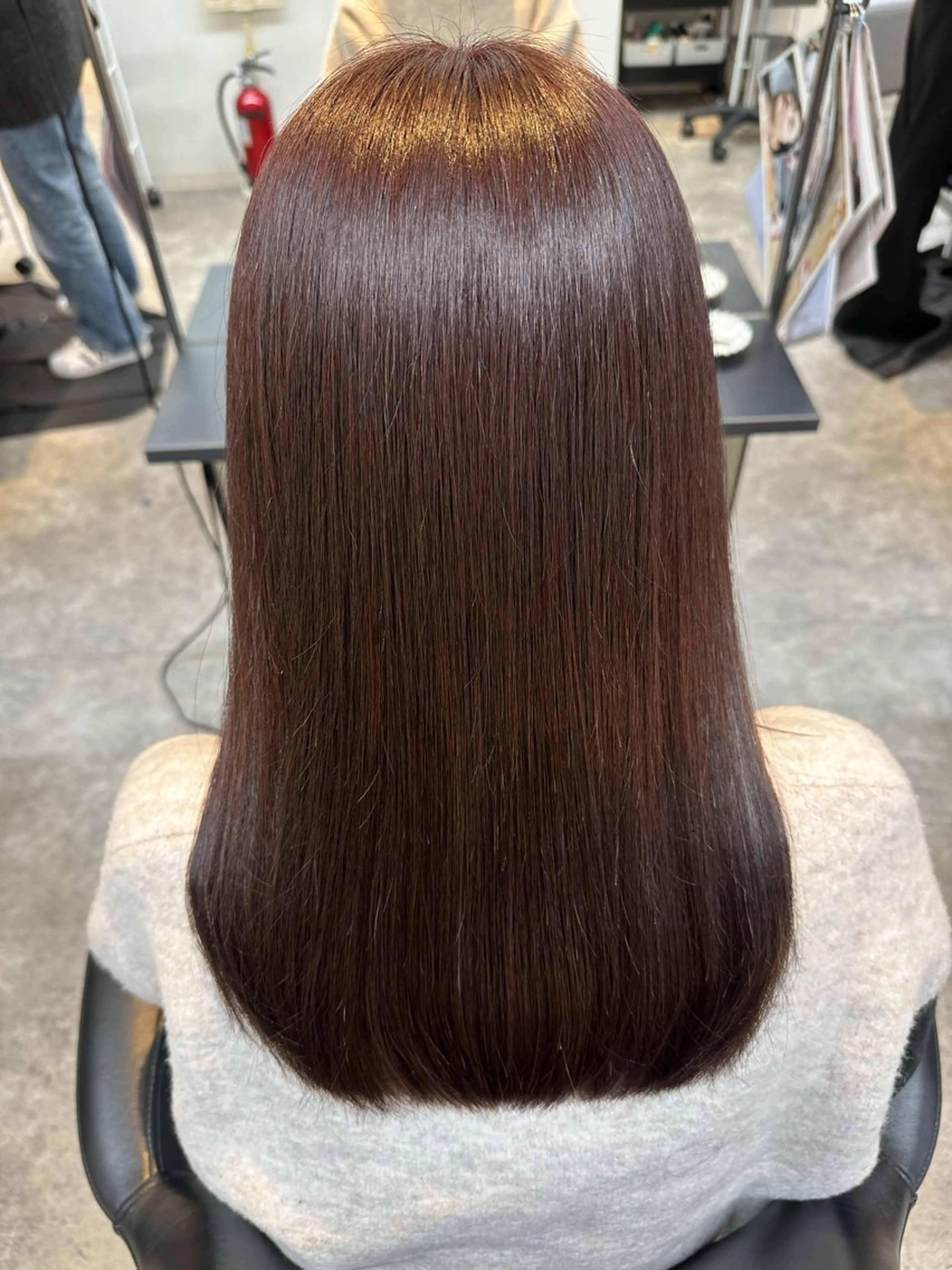セミロング カラー ヘアカラー トリートメント ✂️無料カットモデル ✂️佐々木悠月のヘアスタイル