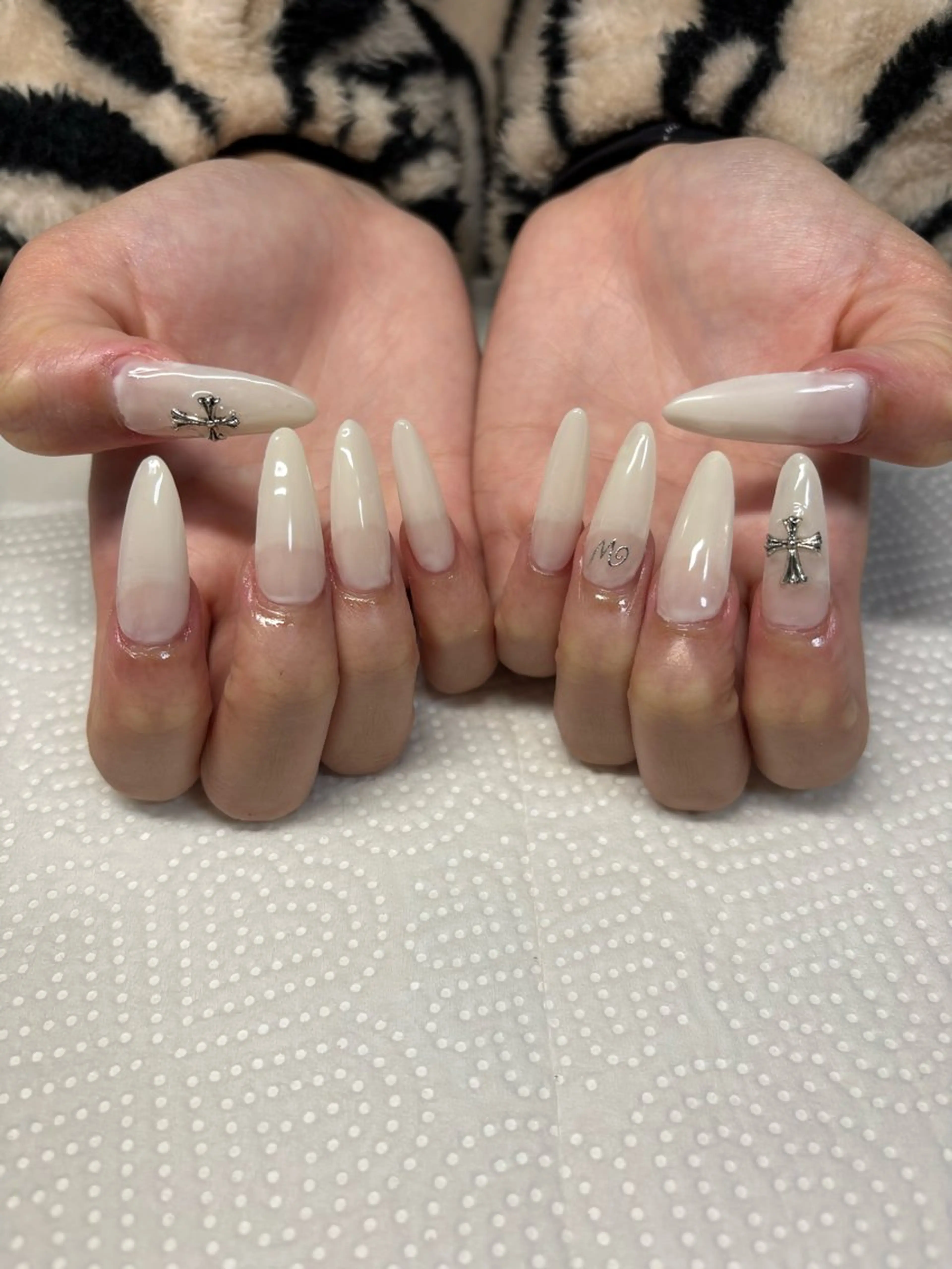 ネイル ハンドネイル アステリ所属・猪俣 亜子のネイルデザイン