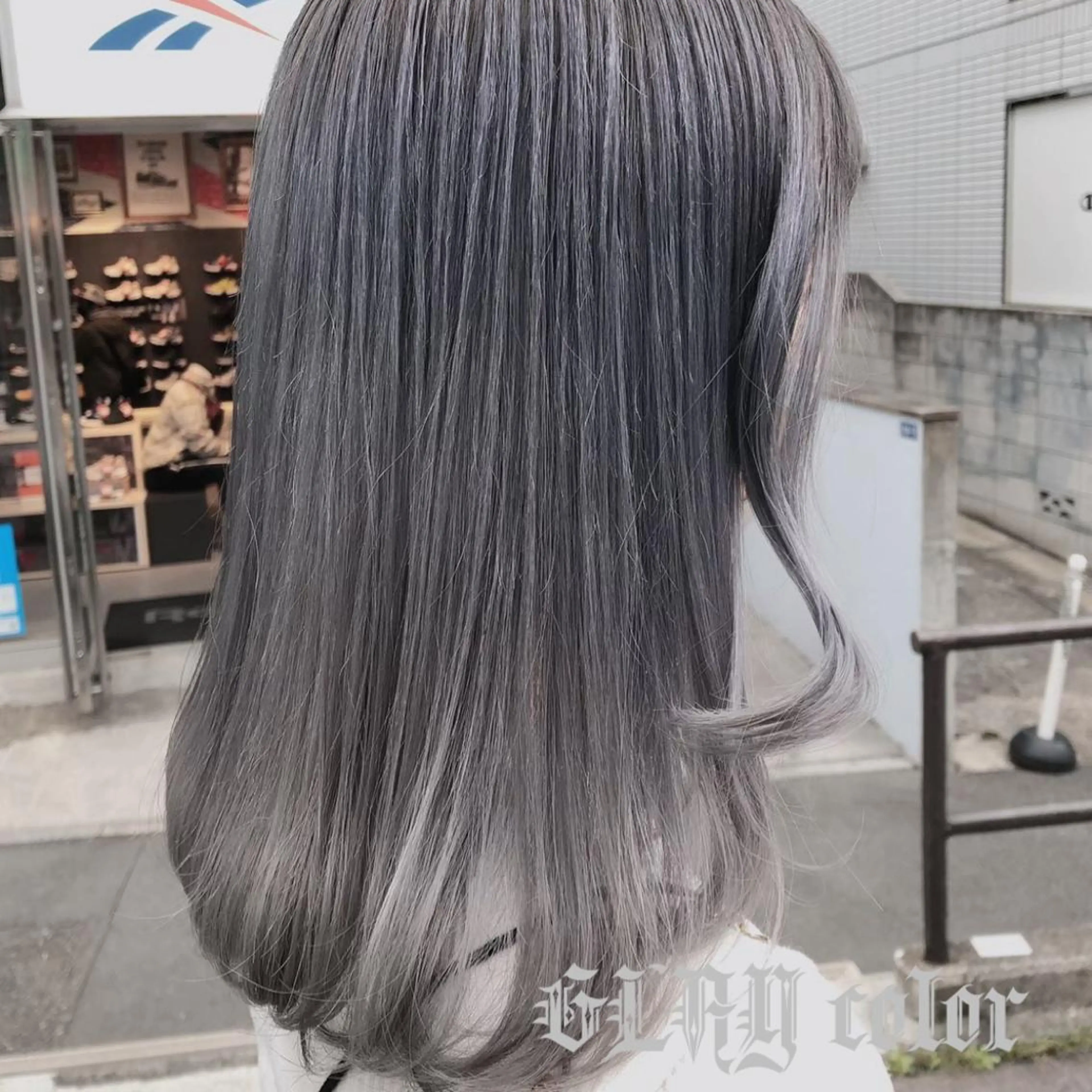 ロング カラー シールエクステ アクアカラー ブリーチ ケアブリーチ ダブルカラー 似合わせパーマ🔥 渡邉愛斗のヘアスタイル