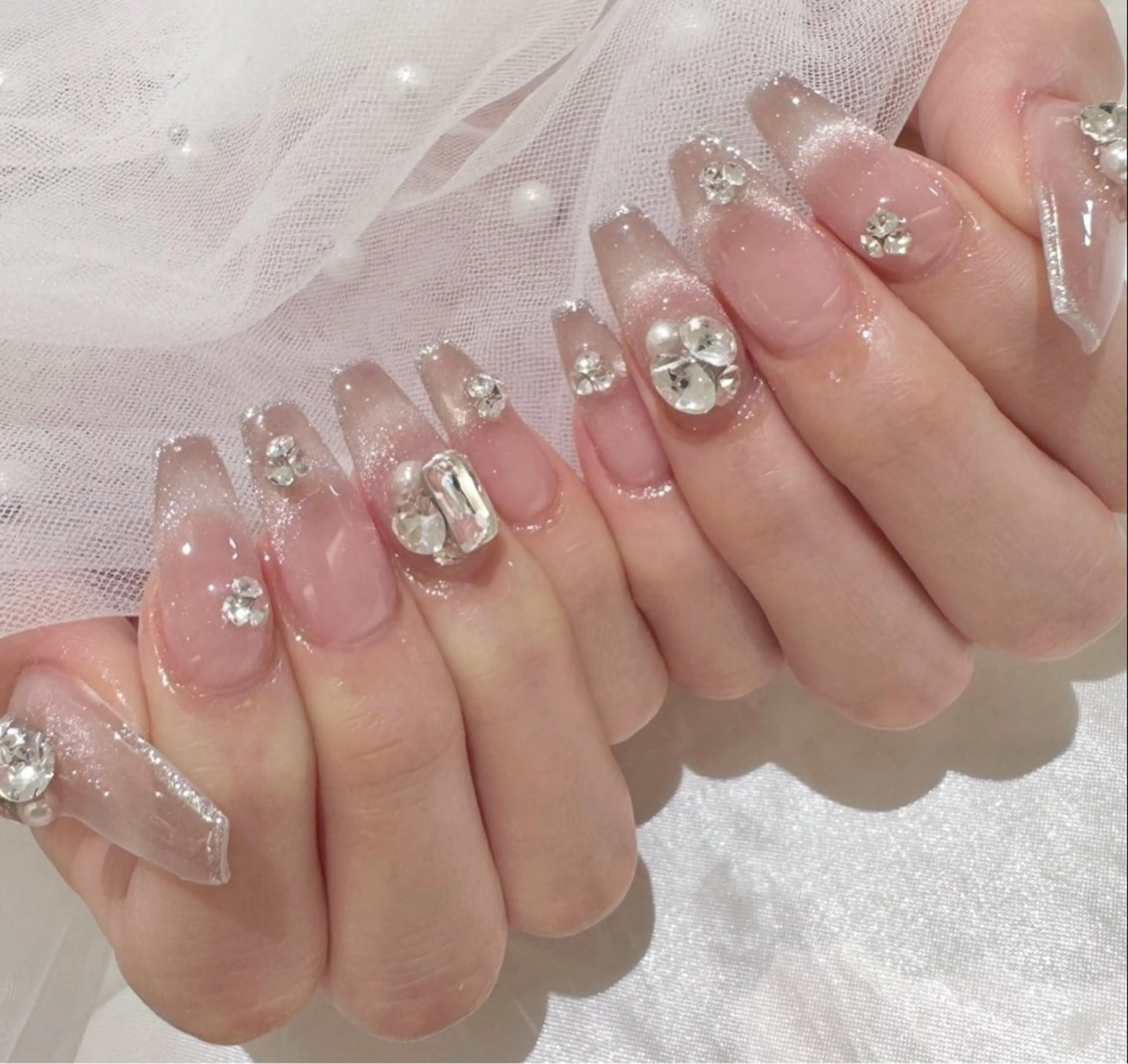 ネイル ハンドネイル BERA NAILSのネイルデザイン