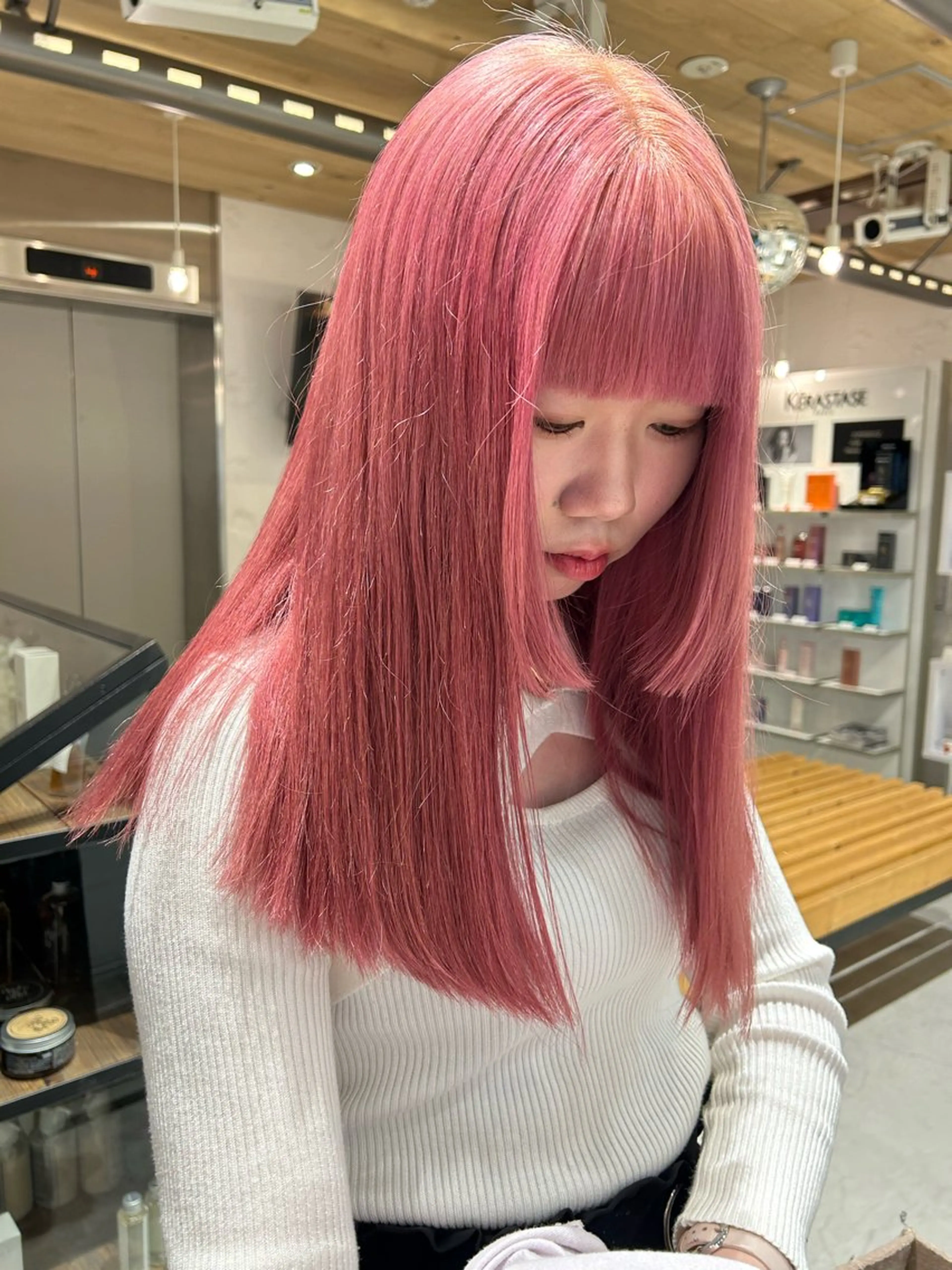 セミロング カット ヘアカラー トリートメント ✨ブリーチ特化✨ 💚Acchon💚のヘアスタイル