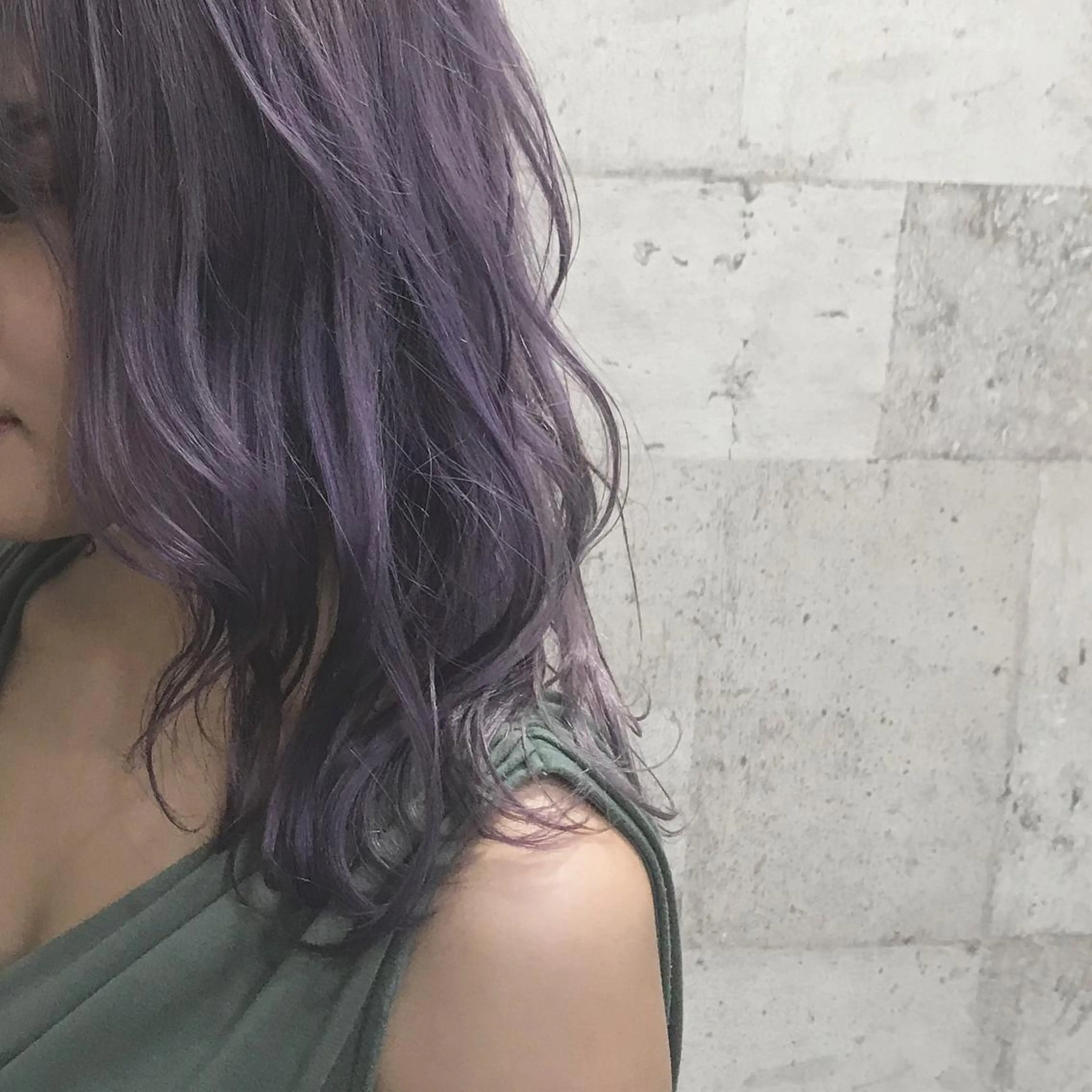 ミディアム カラー ブリーチ パープルカラー インナーカラー/天神 ブリーチ/吉田のヘアスタイル