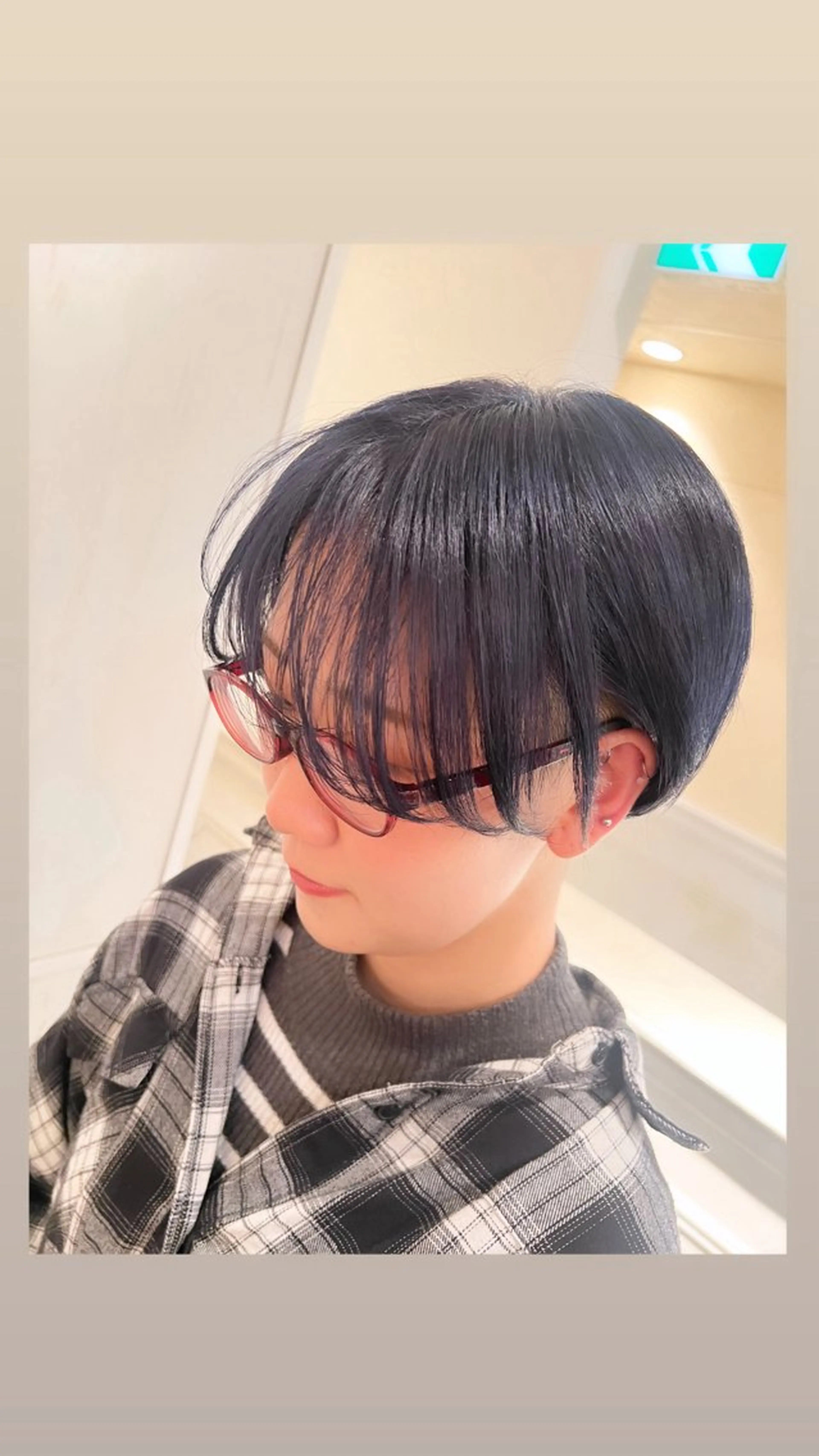 ショート カラー ブリーチ ブルーカラー ネイビーカラー カット ヘアカラー トリートメント 銀座/ダブルカラー/ レイヤーカット/高梨のヘアスタイル