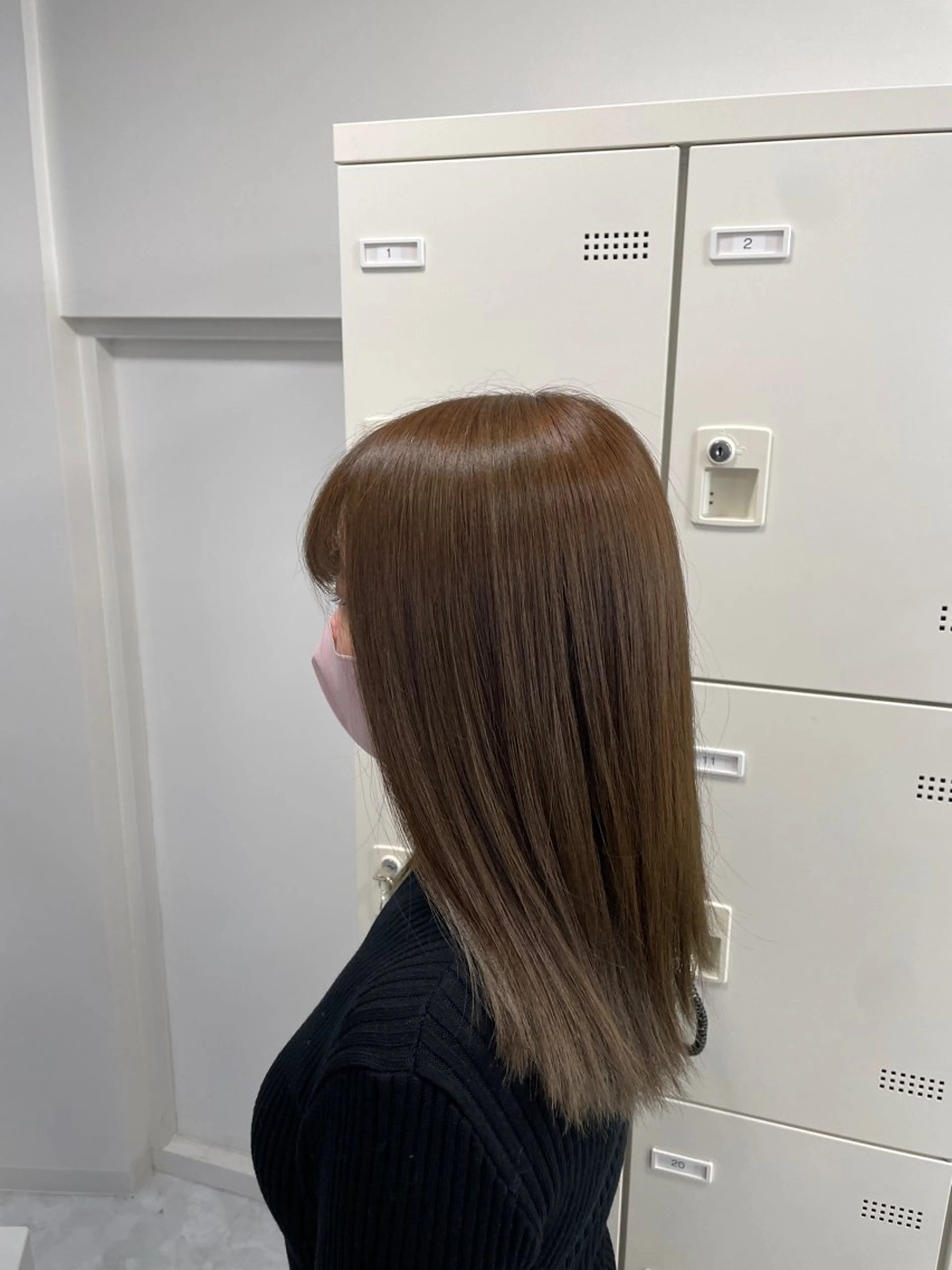ロング ヘアカラー 大人上品🤍明るめ ベージュ🤍REOのヘアスタイル
