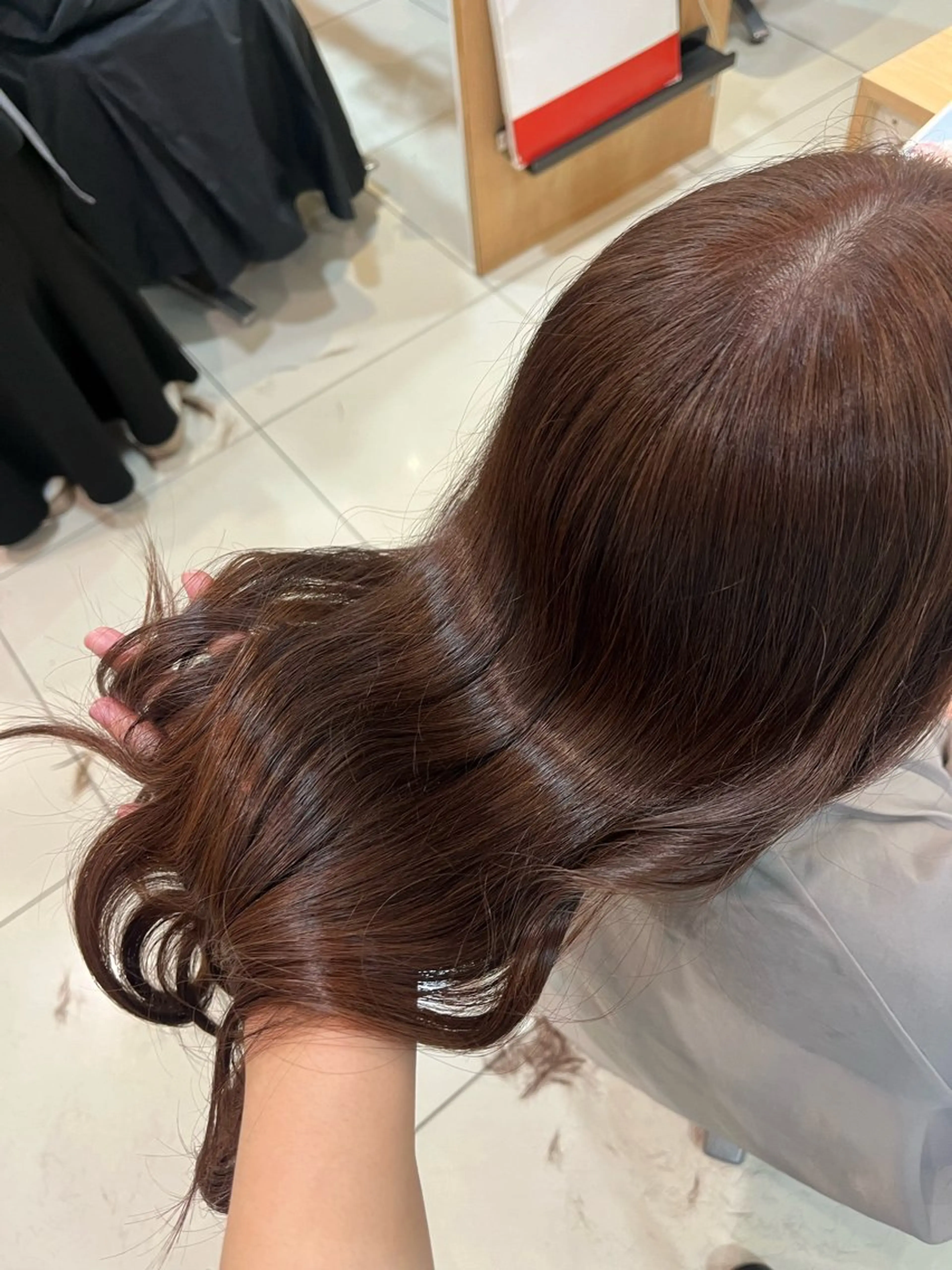 ロング カラー カット ヘアカラー 垢抜けカラー/オリー ブ系/フェミニン/鏡のヘアスタイル