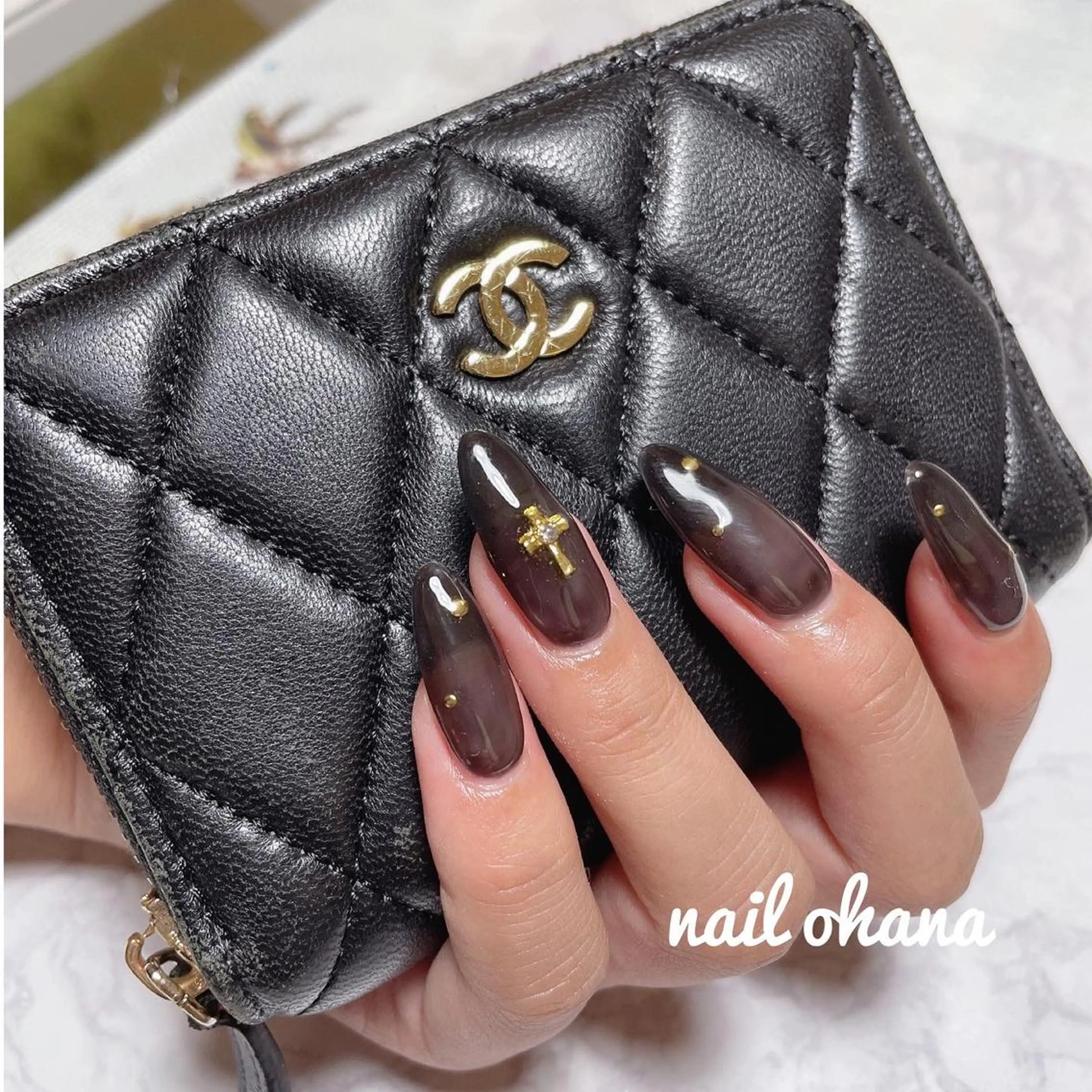 ネイル ジェルネイル ゴールド 持ち込み スカルプネイル ハンドネイル 那覇🏝️台湾人 ネイリストSHIUのネイルデザイン