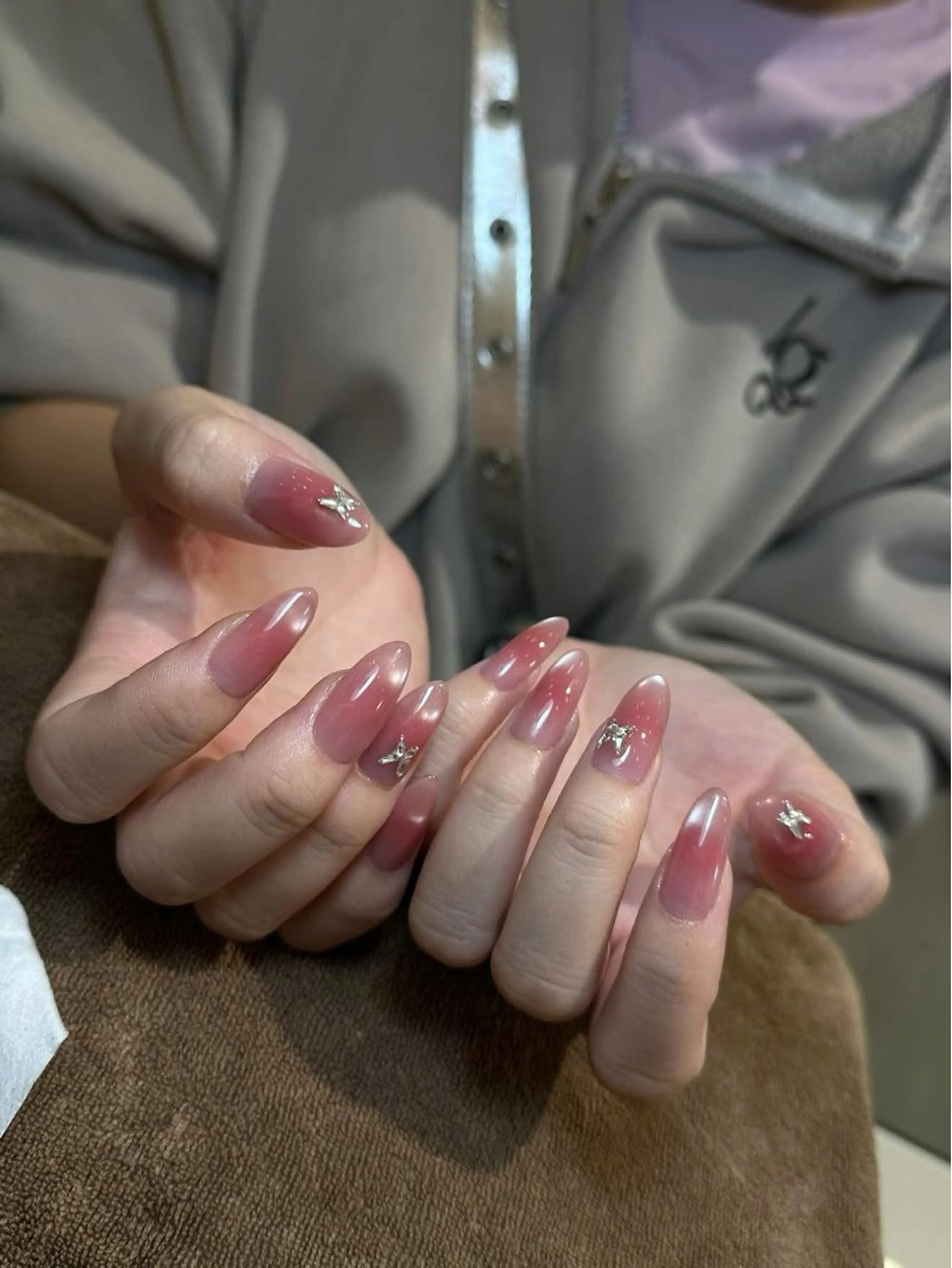 ネイル アートネイル オーロラネイル ブルー チークネイル フットネイル NAILS 168 新大久保店のネイルデザイン