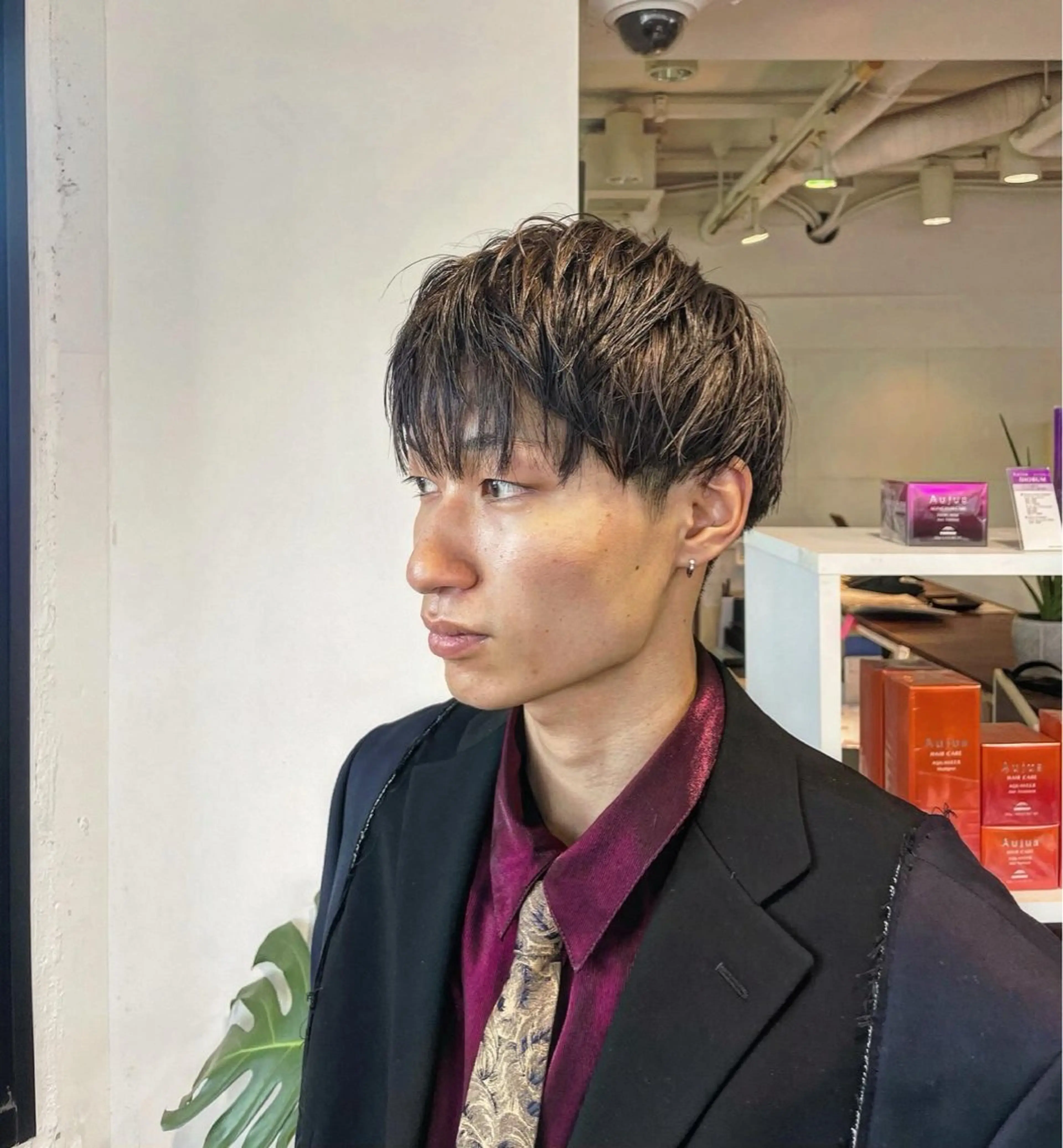 カラー メンズ メンズハイライト グレージュ ハイライトカラー パープルグレージュ カット ヘアカラー 佐藤 綾郁のヘアスタイル