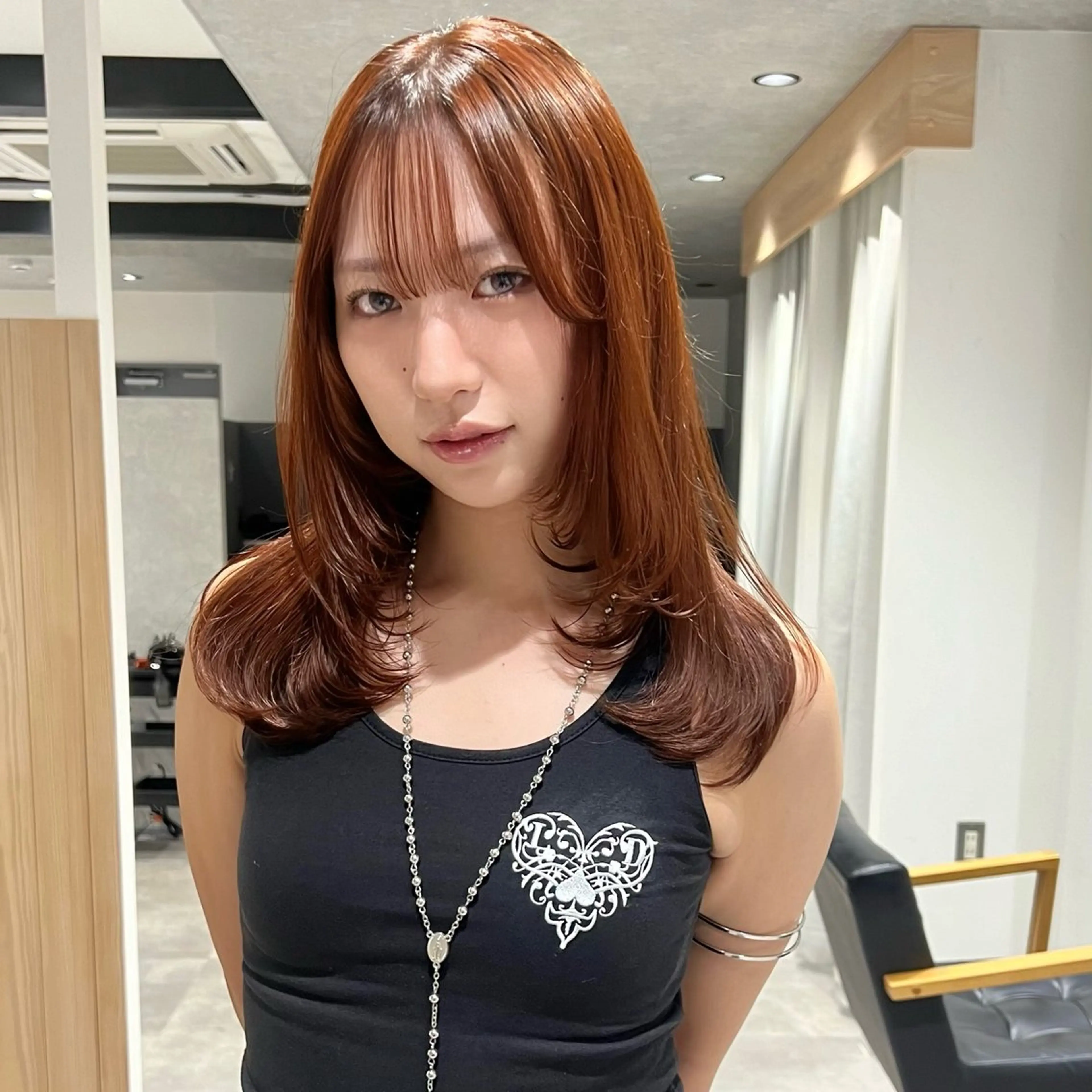 セミロング レイヤーカット おくれ毛 カット ヘアカラー AI TOKYO S所属・mizuki 【韓国レイヤー】のヘアスタイル