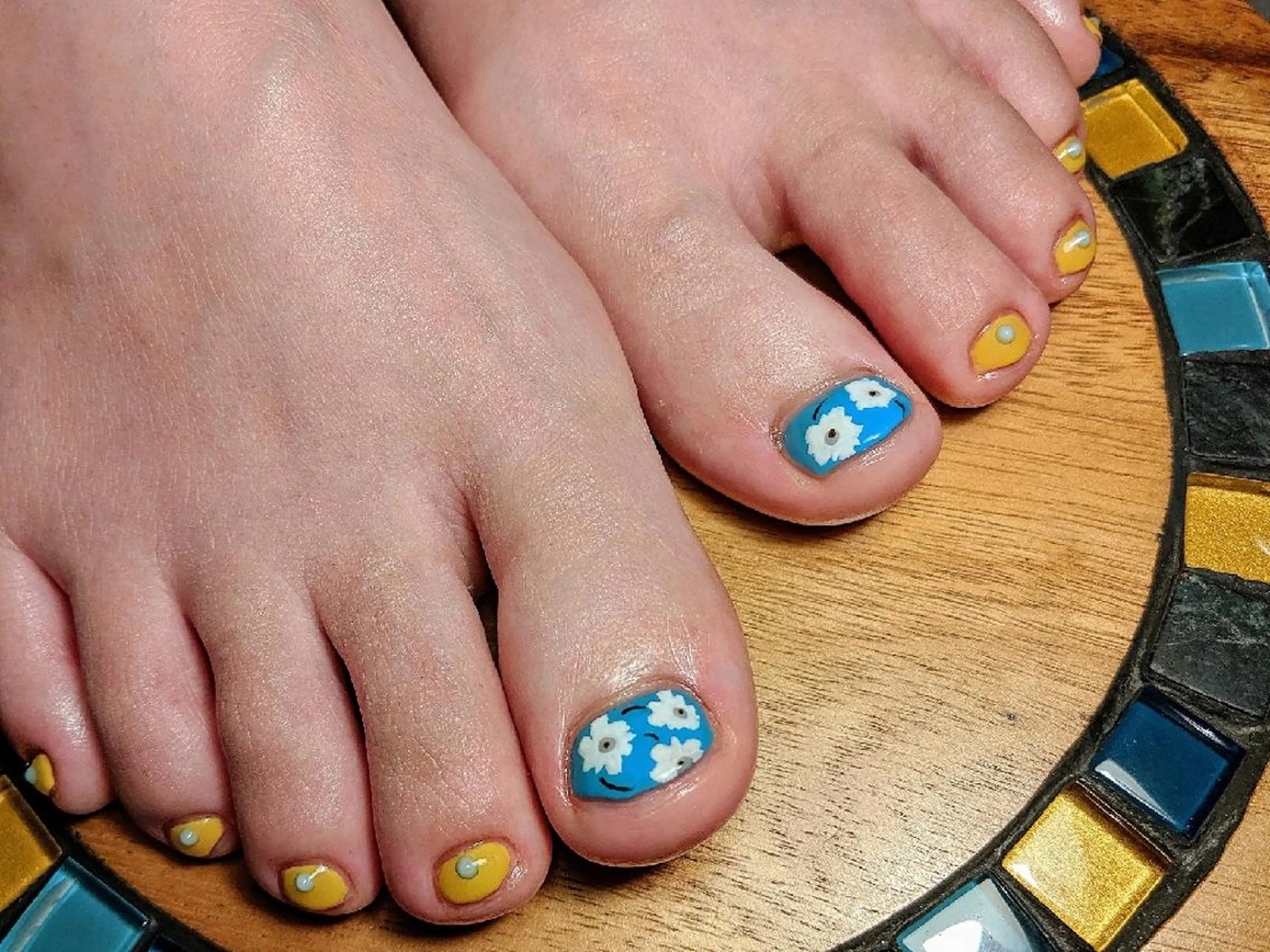 ネイル ｱｲﾗｯｼｭ ﾈｲﾙ ｻﾛﾝ つけるのマツエク・マツパデザイン