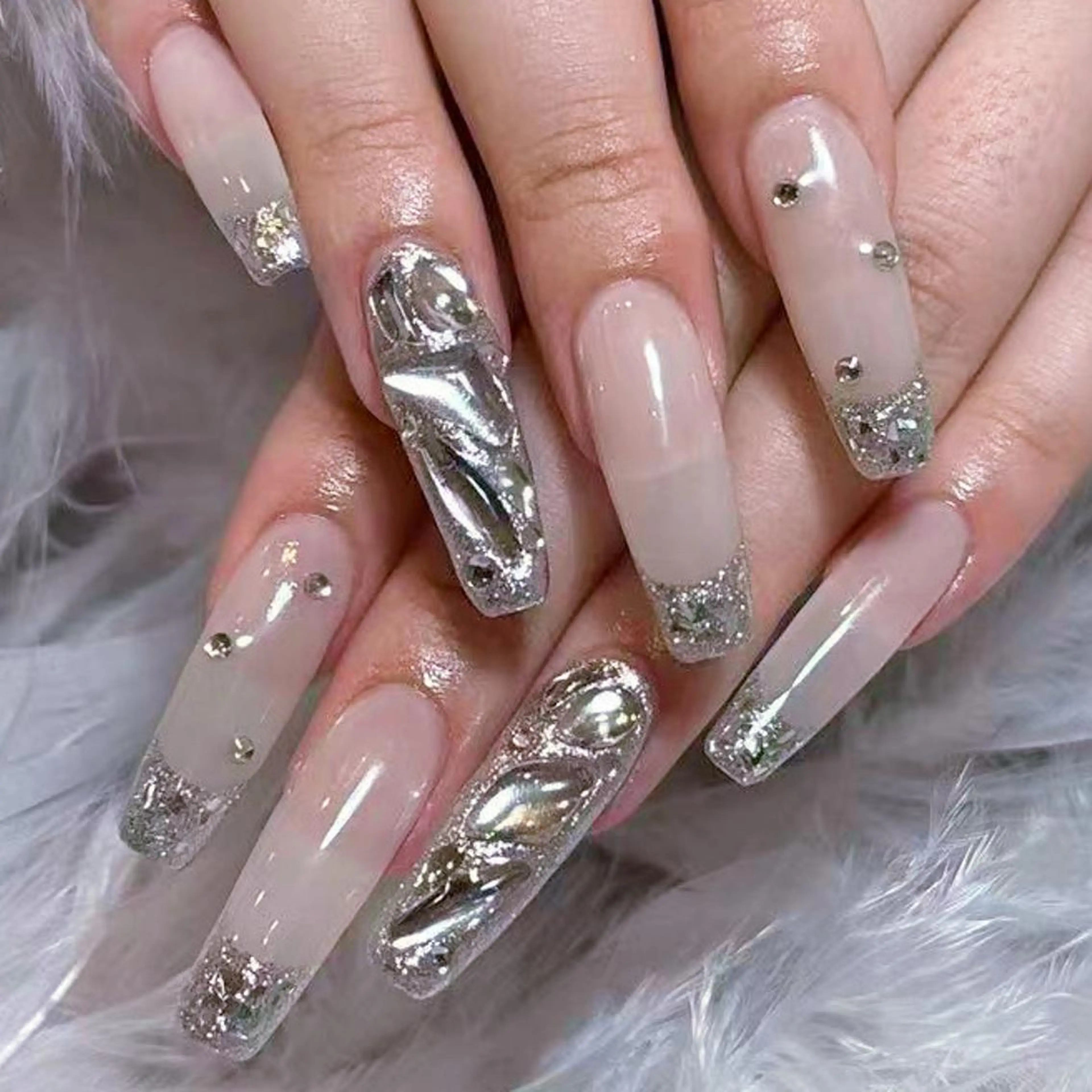 ネイル アートネイル オーロラネイル ガーリー キラキラネイル 韓国ネイル Nail Monsterのネイルデザイン