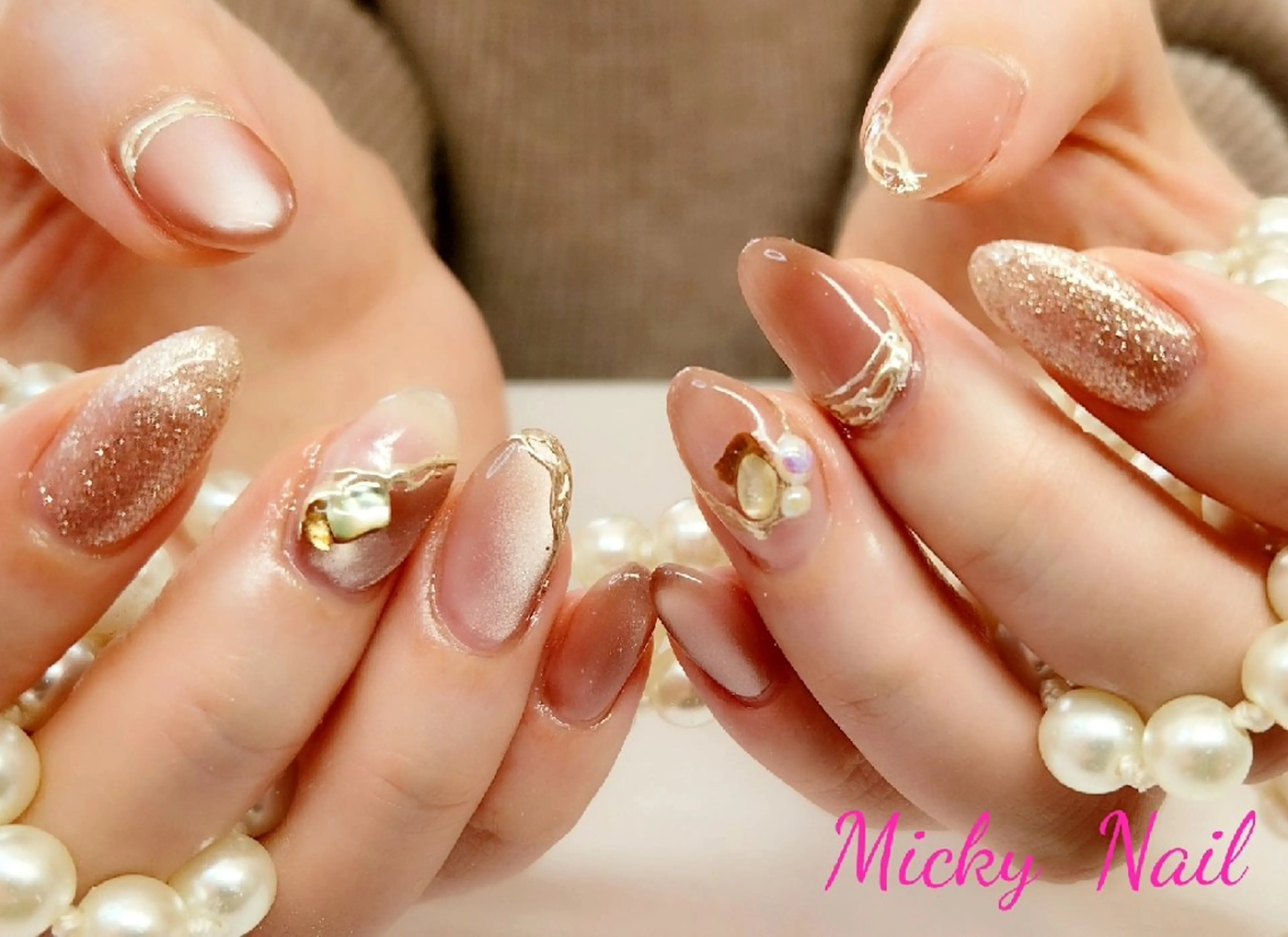 ネイル マグネットネイル ニュアンスネイル Micky nail chikushinoのネイルデザイン