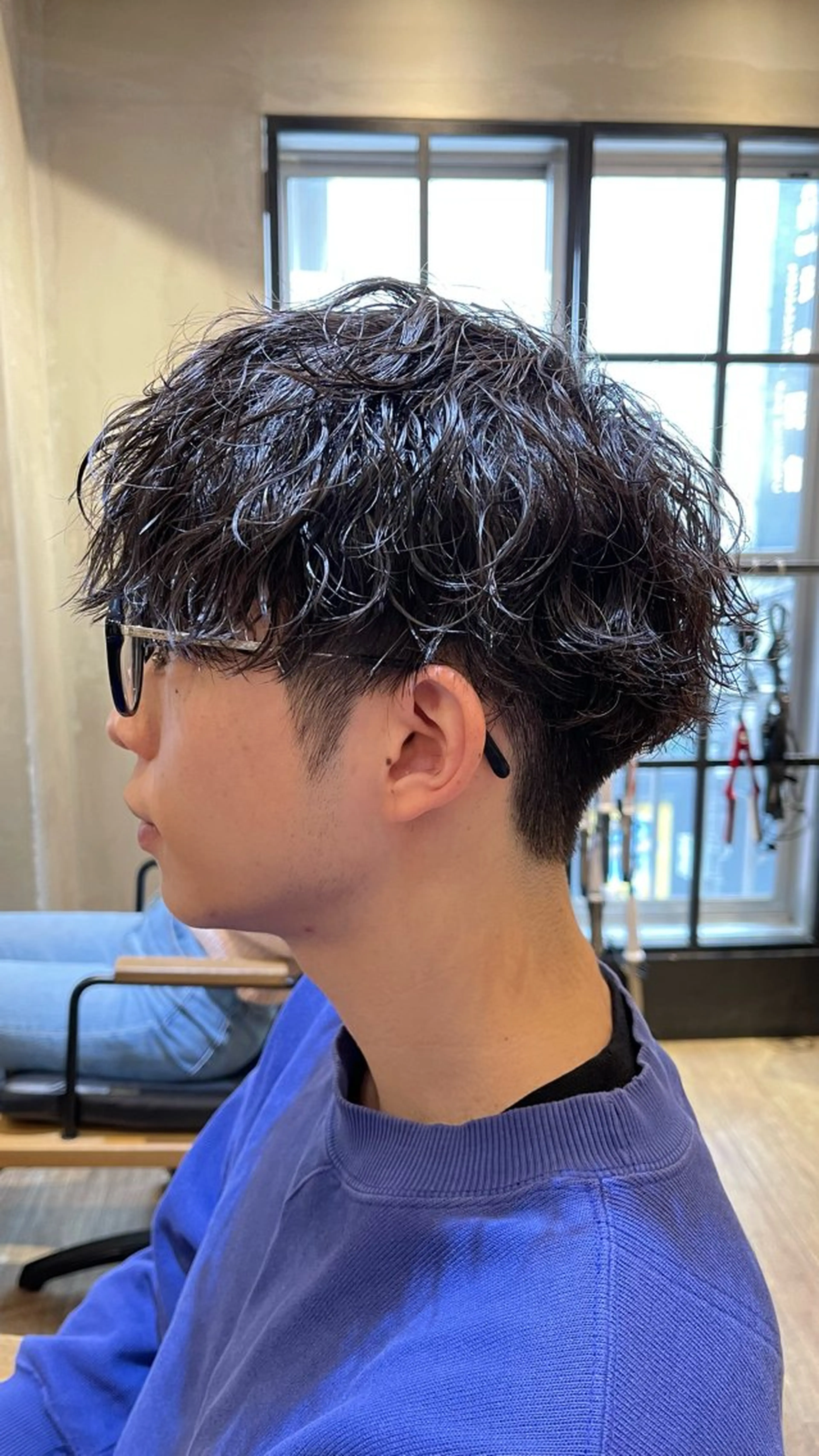ショート パーマ メンズ ビジネス フェードカット メンズ韓国風 マッシュ メンズパーマ カット パーマ トリートメント ヘアセット amie高崎所属・高崎メンズパーマ 髪質改善TAKEのヘアスタイル