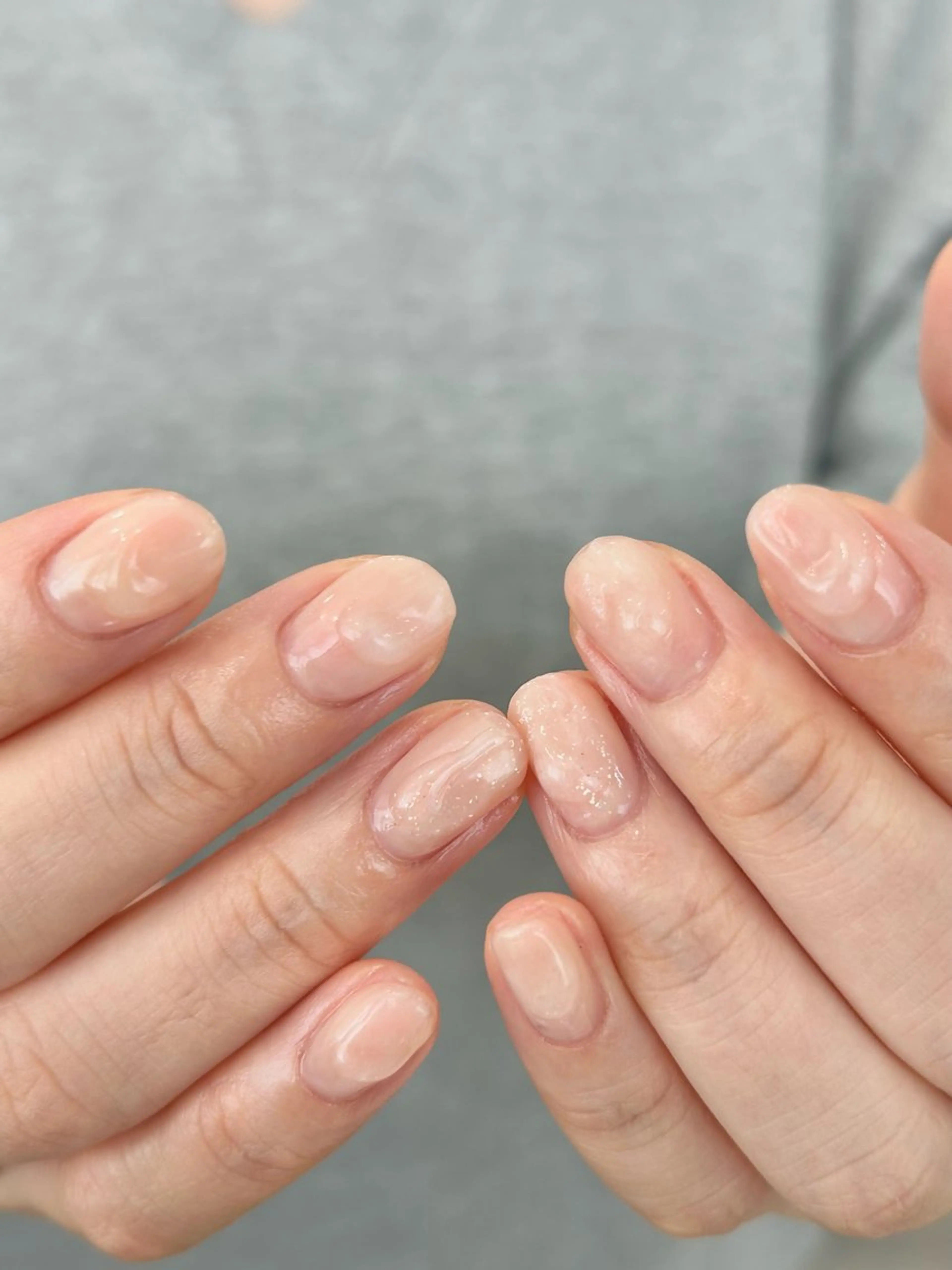 ネイル ニュアンスネイル ぷっくりネイル 𓂃toi. 儚げnuanceのネイルデザイン