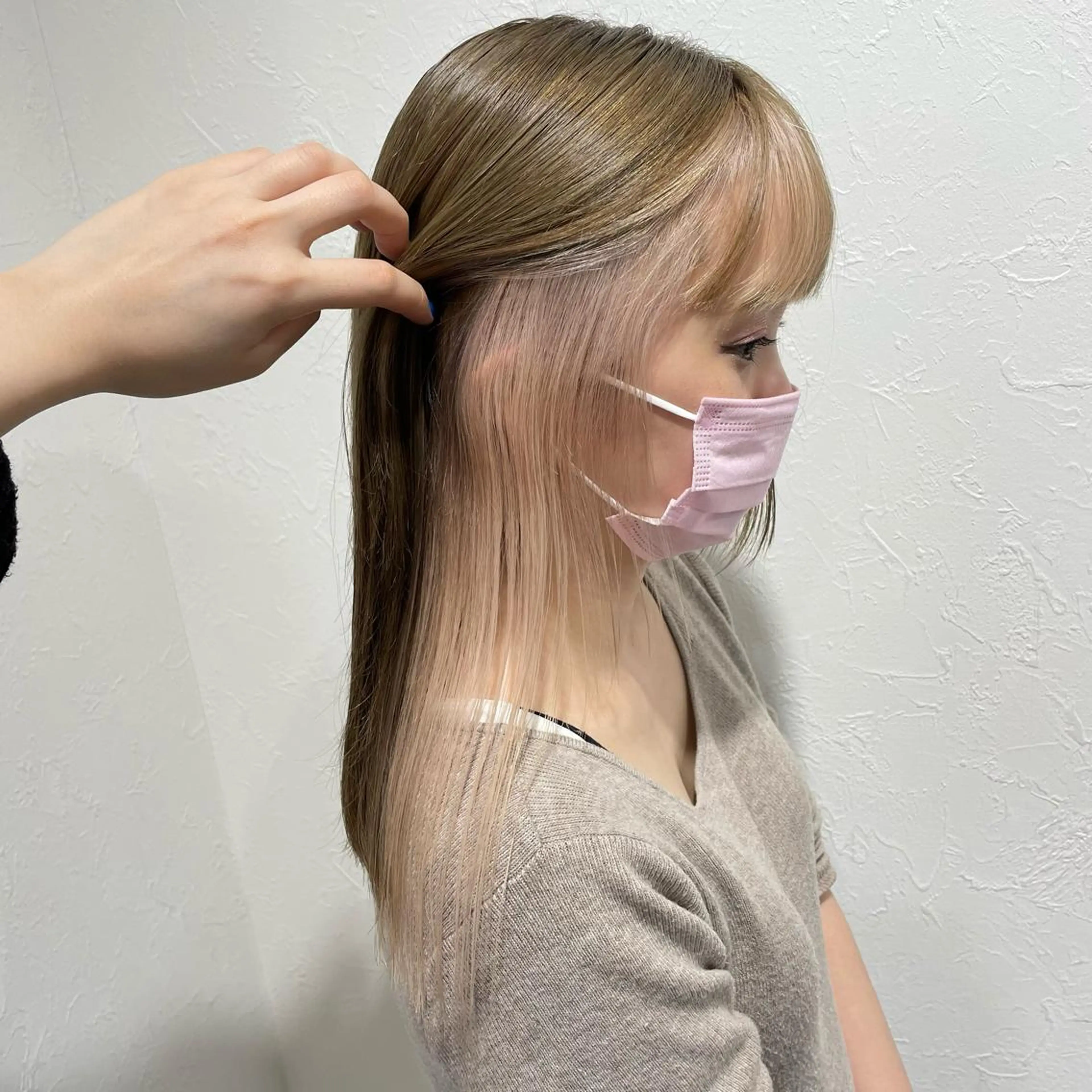 セミロング カラー IwAsh  大和駅店所属・shiho .のヘアスタイル