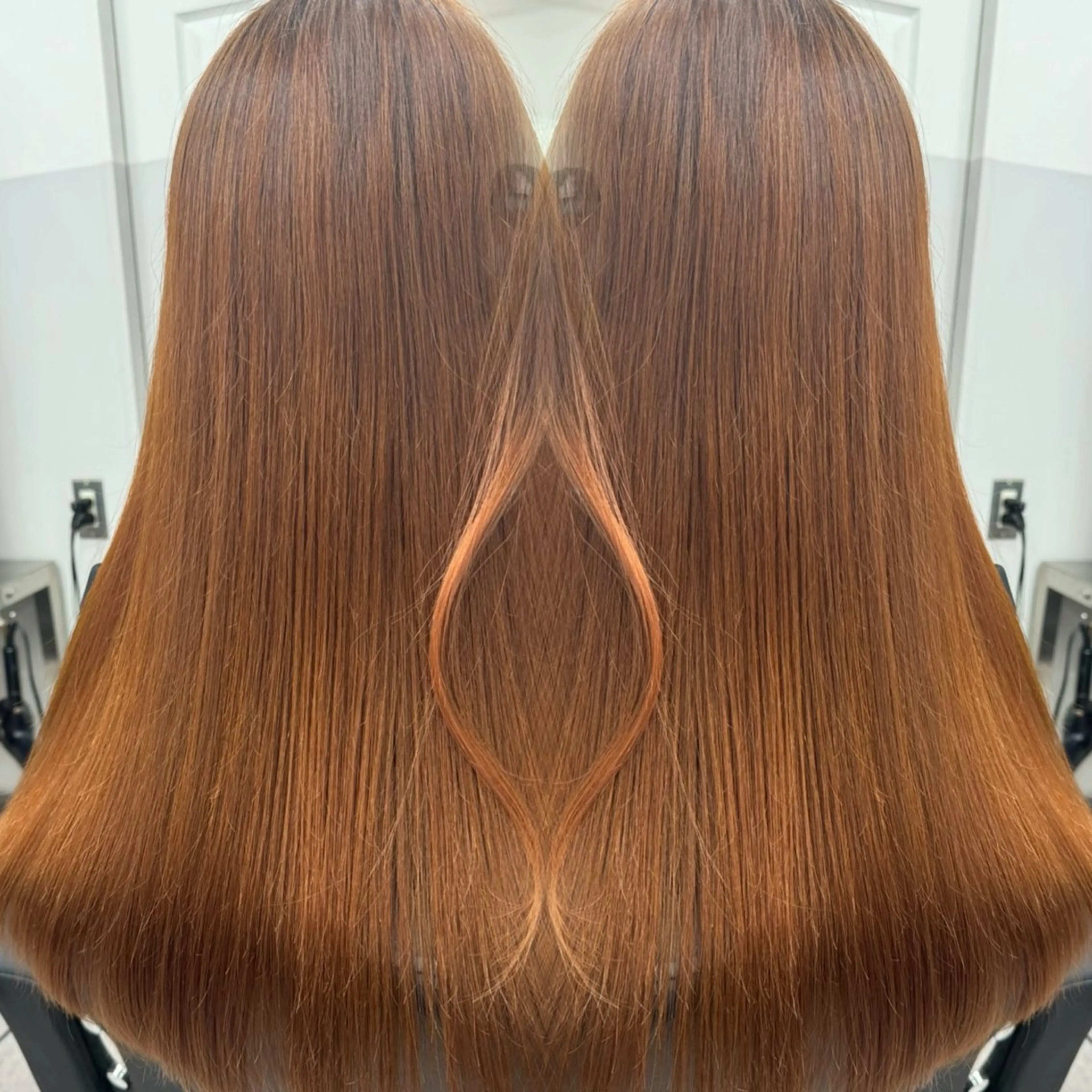 ロング オレンジブラウン カット ヘアカラー トリートメント 🍎リンゴ 髪質改善🍎のヘアスタイル