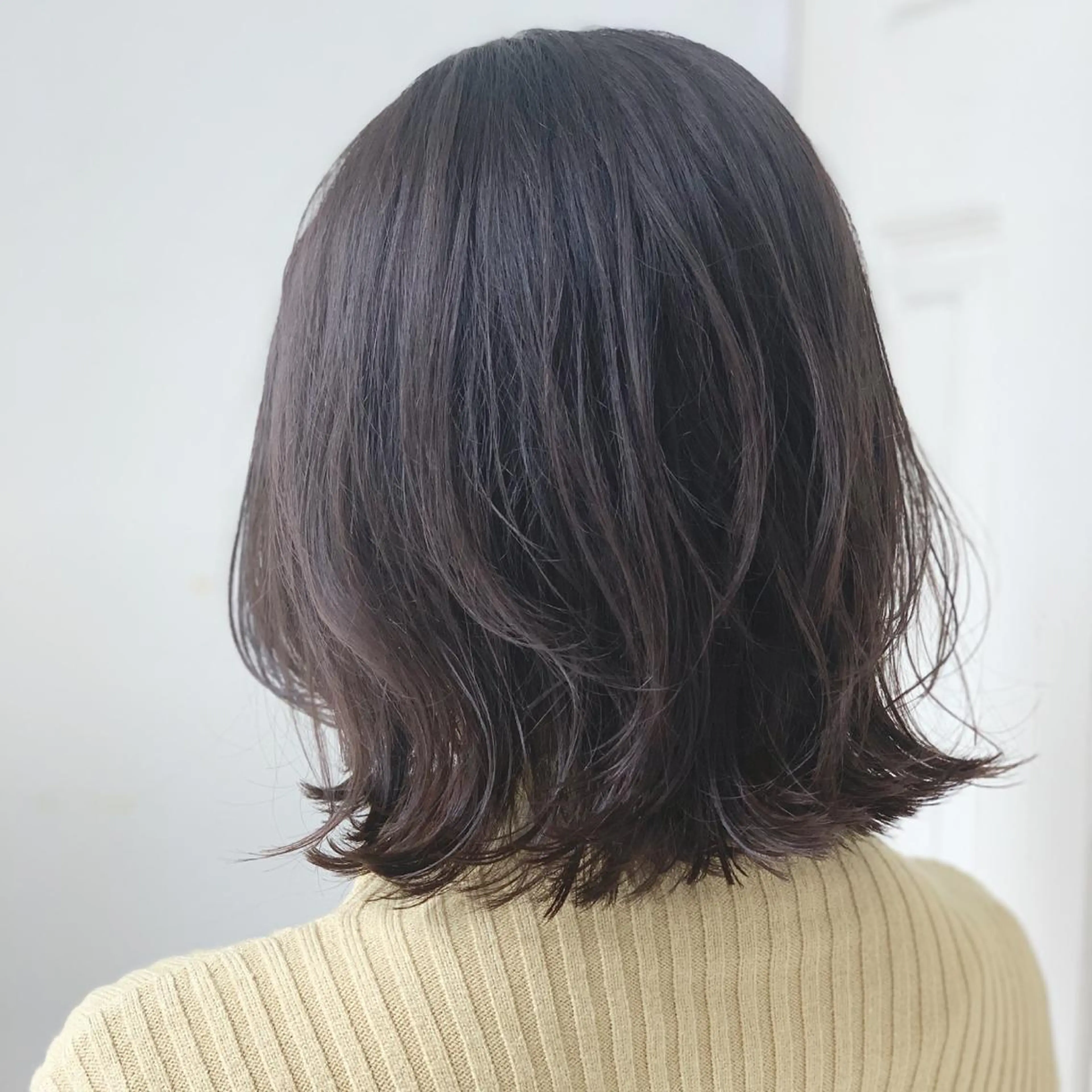 ミディアム カラー カット ヘアカラー タナカ マナミのヘアスタイル