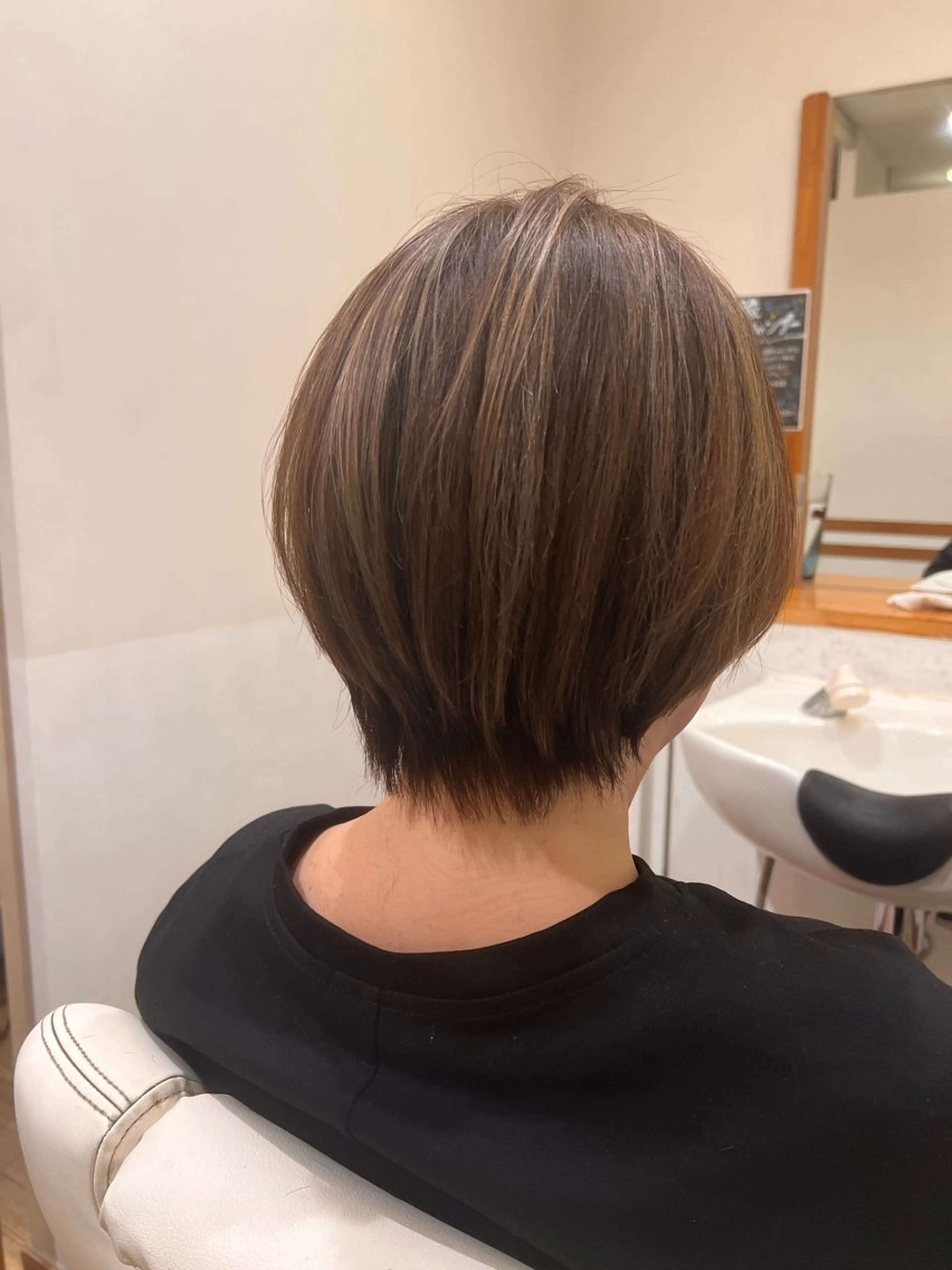 ショート カット ヘアカラー アザマ　ヤスカツ _rosso 川口のヘアスタイル