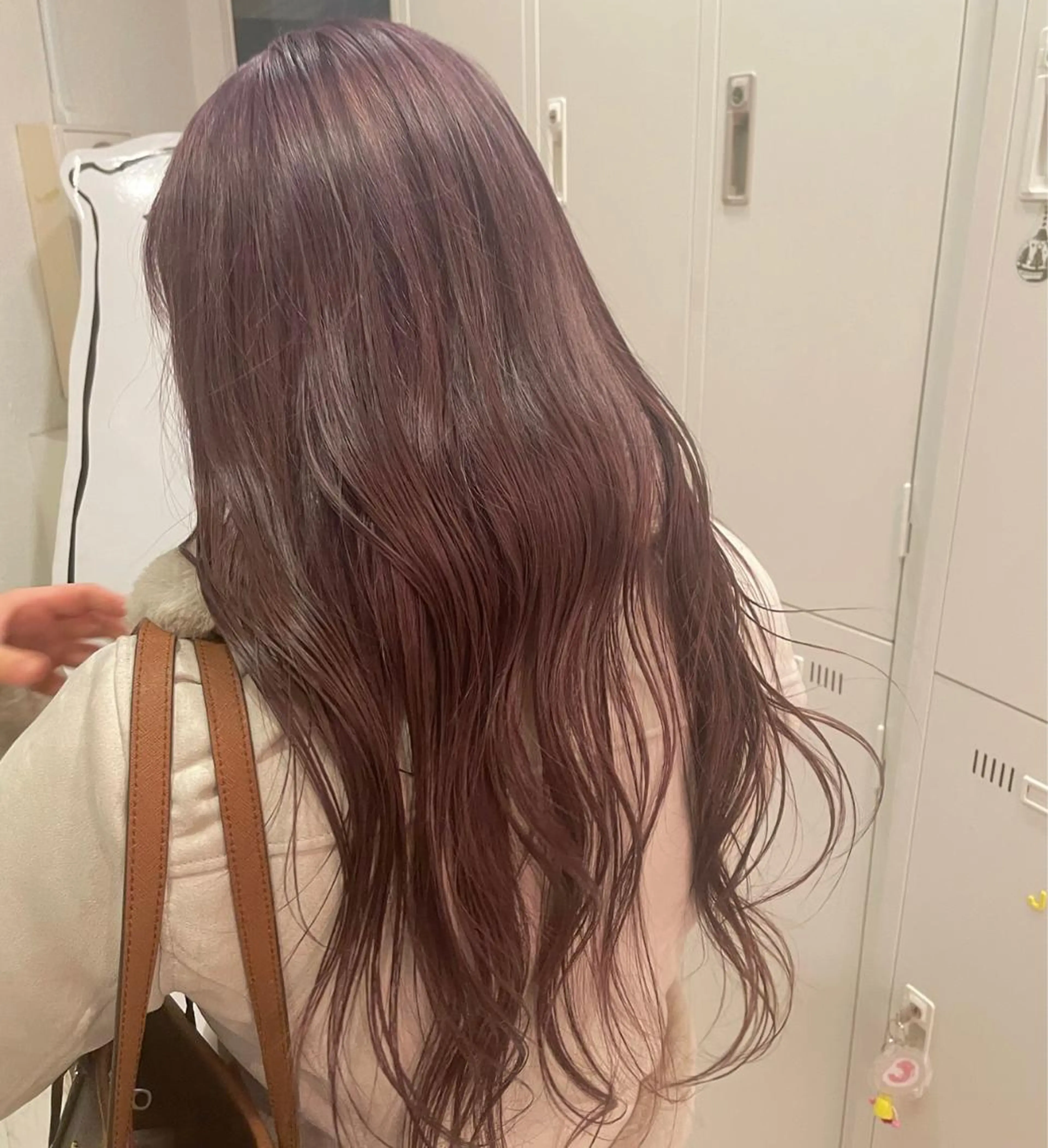 ロング カラー パーマ ヘアアレンジ 🐻‍❄️森山愛結美 🤍N°uairoのヘアスタイル
