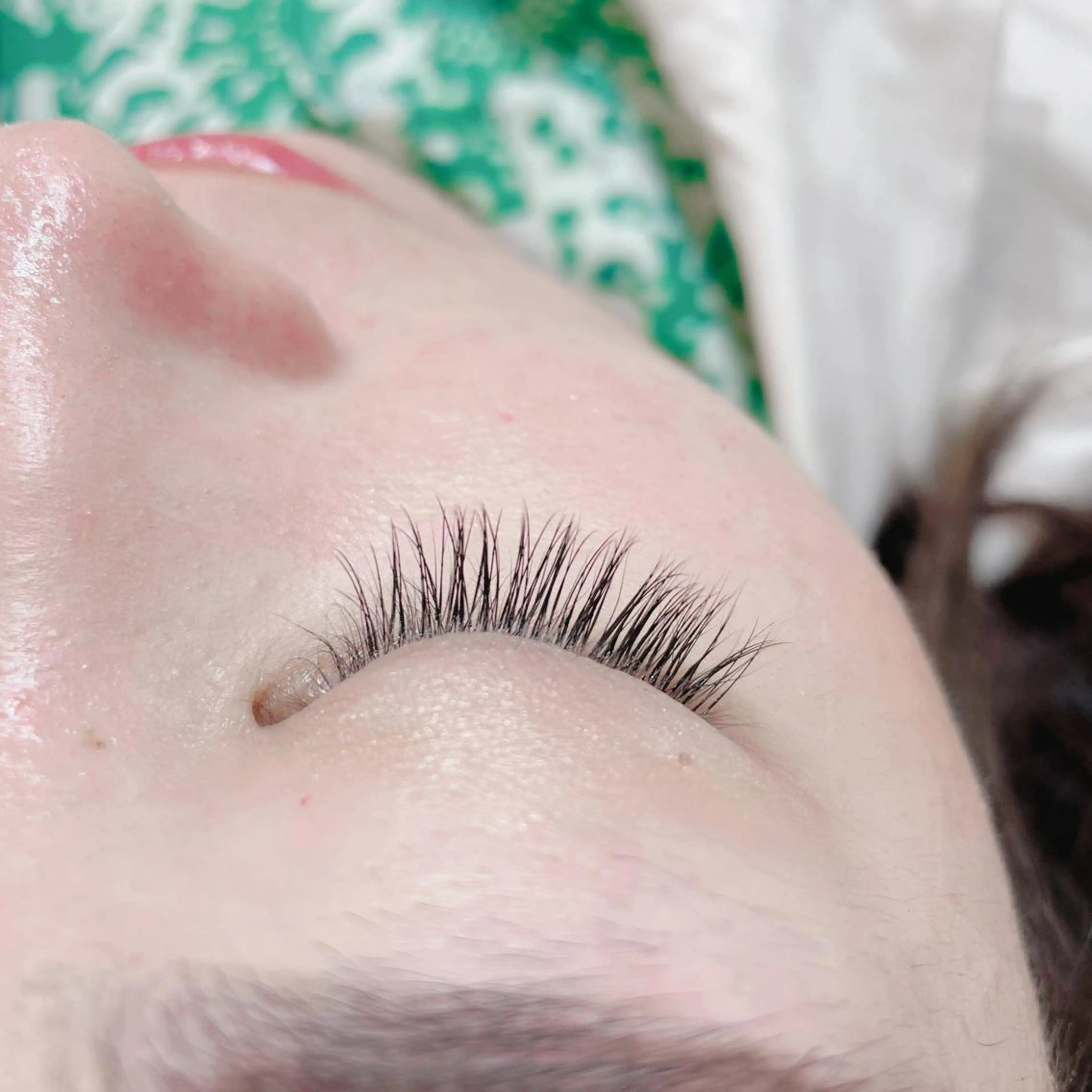 マツエク・マツパ キュート セーブル Batik 下北沢店所属・岩崎 綾香のマツエク・マツパデザイン