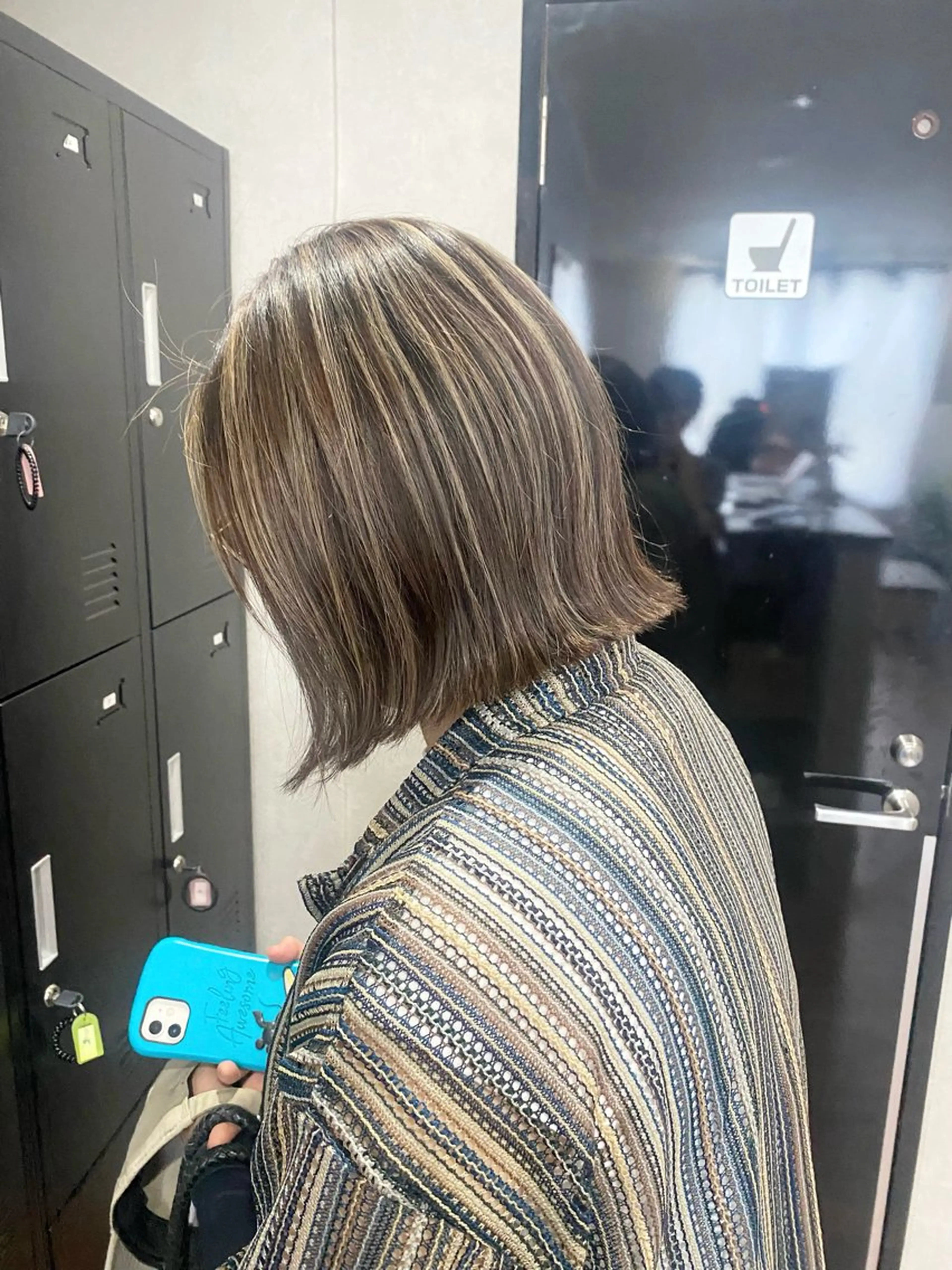 ミディアム ハイライト _White所属・ＳＨＩ ＺＵのヘアスタイル
